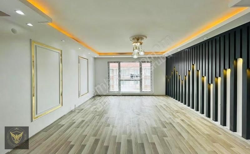 Güzelyurt Mh.metrobüse Yakın Şık Tasarımlı Teraslı 2+1 Dubleks