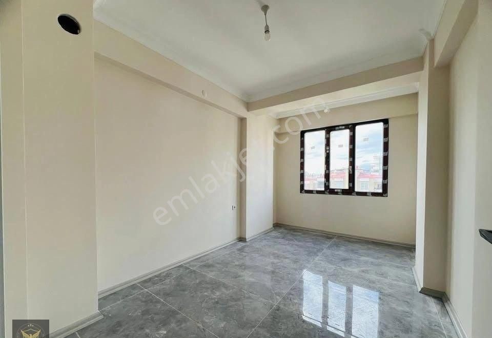 Metrobüse Komşu %70 Krediye Uygun Acil Satılık Dairemiz - Görsel 3