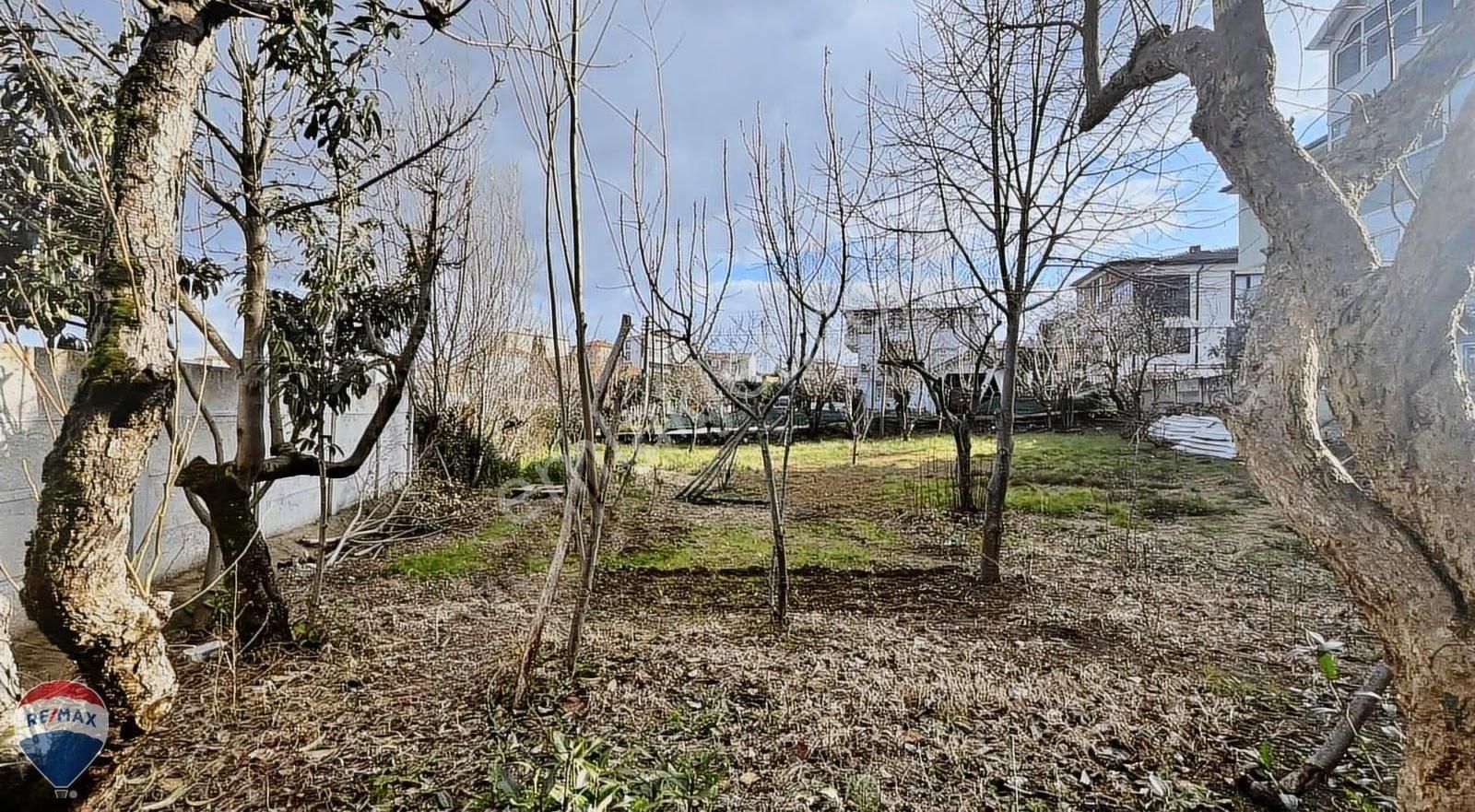 Remax Maviden Cumhuriyet Mah. 3+1 130 M2 Arakat Balkonlu Daire - Görsel 3