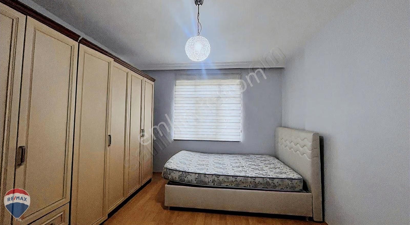 Remax Maviden Cumhuriyet Mah. 3+1 130 M2 Arakat Balkonlu Daire - Görsel 12