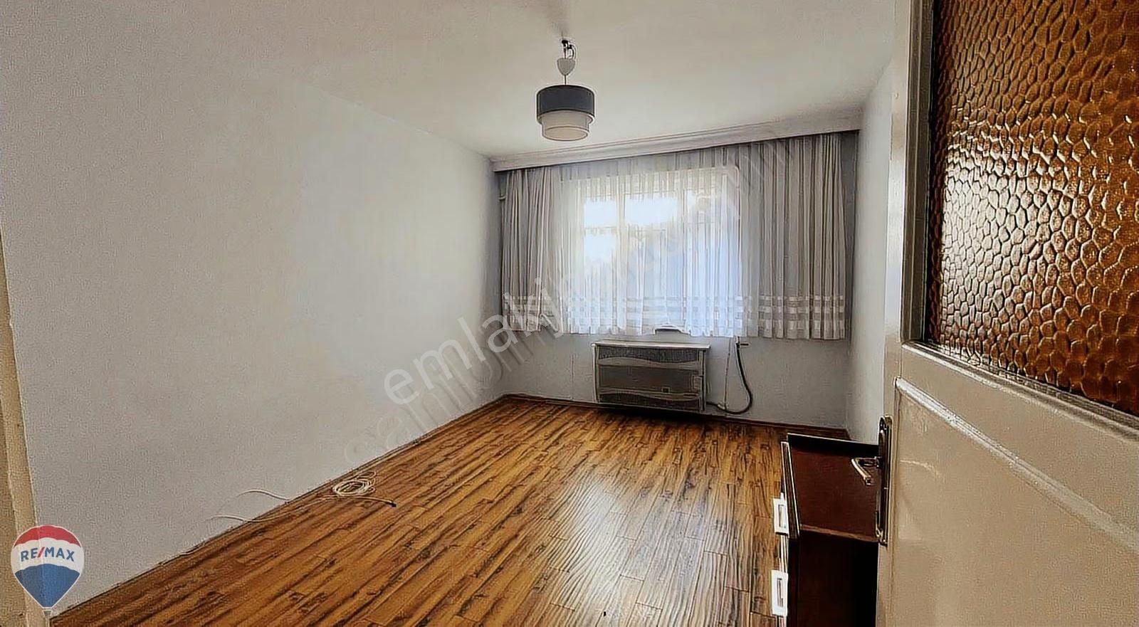 Remax Maviden Cumhuriyet Mah. 3+1 130 M2 Arakat Balkonlu Daire - Görsel 16