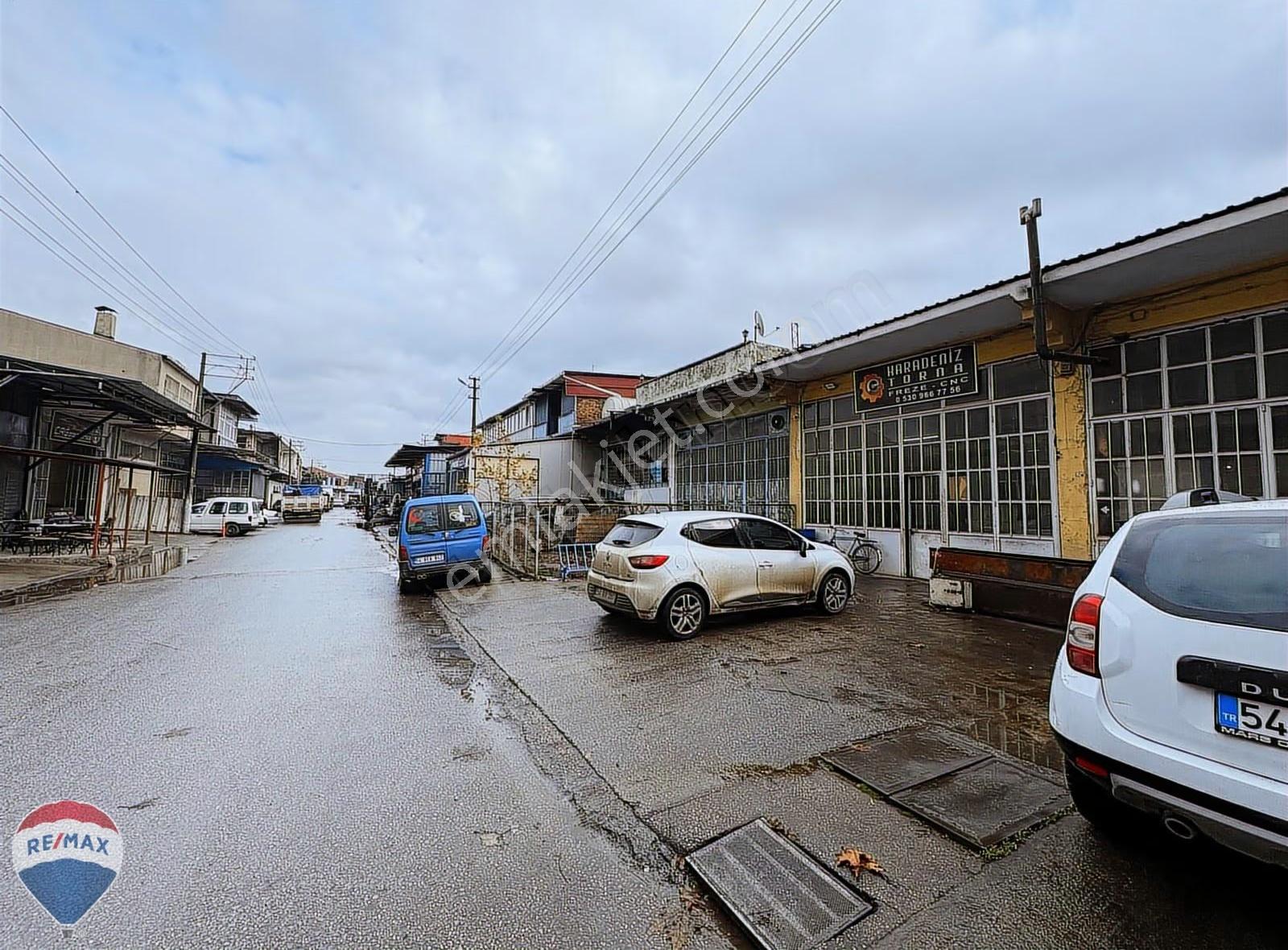 Remax Mavi'den Arifiye Dörtyol Sanayi'de Satılık Dükkan - Görsel 3