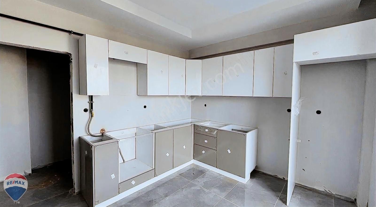 Remax Maviden 2+1 121 M2 Depolu Yerden Isıtmalı Sıfır Arakat - Görsel 17