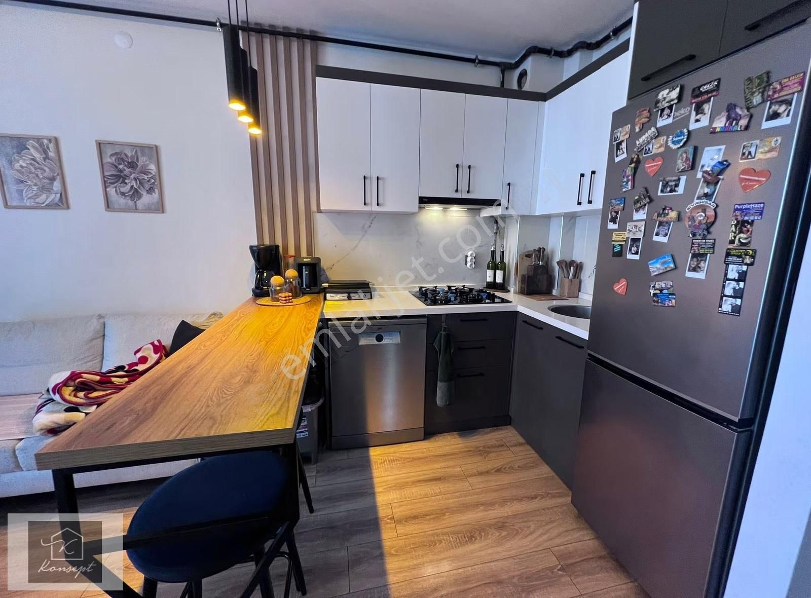 Konsept'den Site İçi-d.gazlı-arakat-eşyalı 1+1 Kiralık Daire - Görsel 3