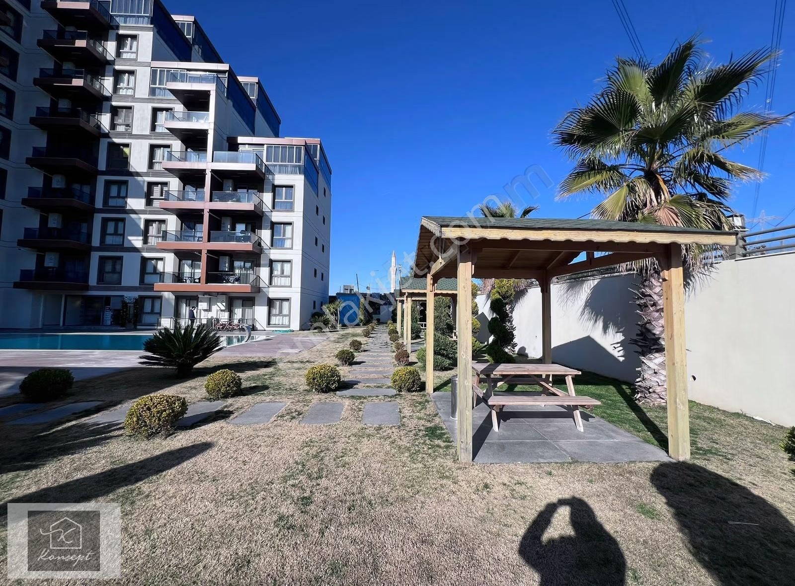 Konsept'den Site İçi-d.gazlı-arakat-eşyalı 1+1 Kiralık Daire - Görsel 6