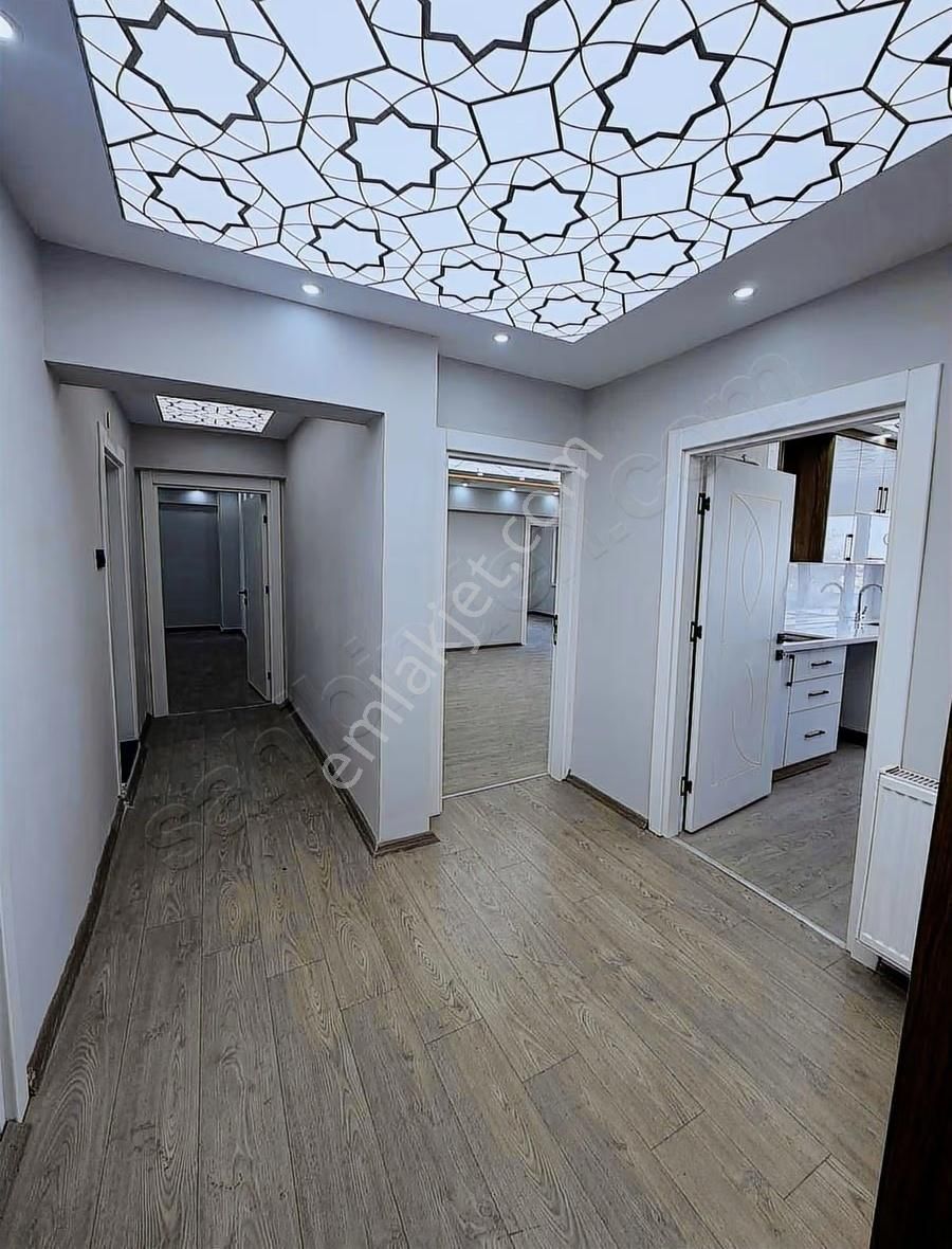 Lotus'tan Park Afyon Karşısında Adan Zye Yenilenmiş Fırsat Daire - Görsel 24