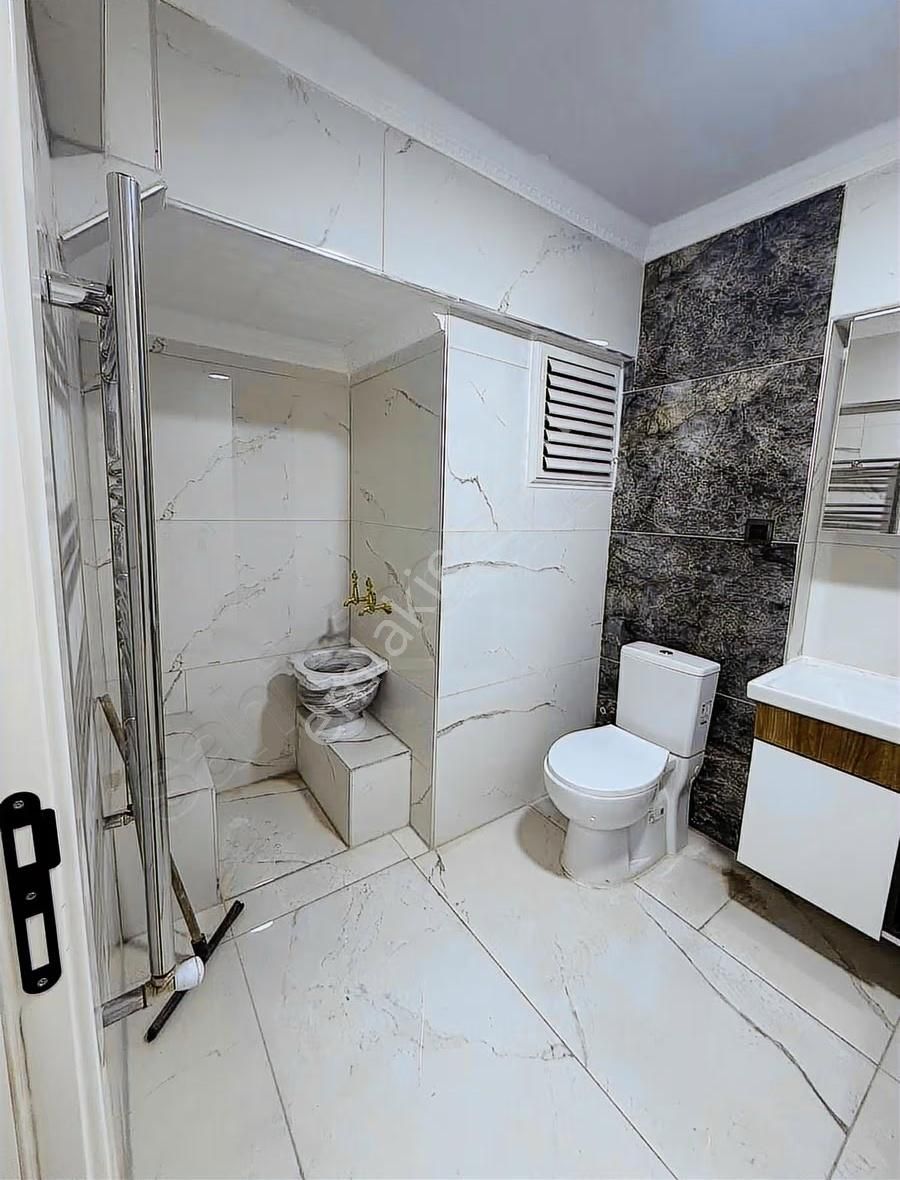 Lotus'tan Park Afyon Karşısında Adan Zye Yenilenmiş Fırsat Daire - Görsel 19