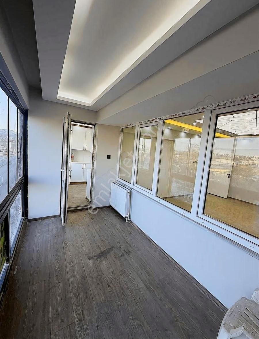 Lotus'tan Park Afyon Karşısında Adan Zye Yenilenmiş Fırsat Daire - Görsel 18