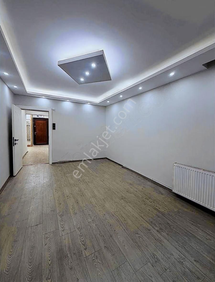 Lotus'tan Park Afyon Karşısında Adan Zye Yenilenmiş Fırsat Daire - Görsel 13