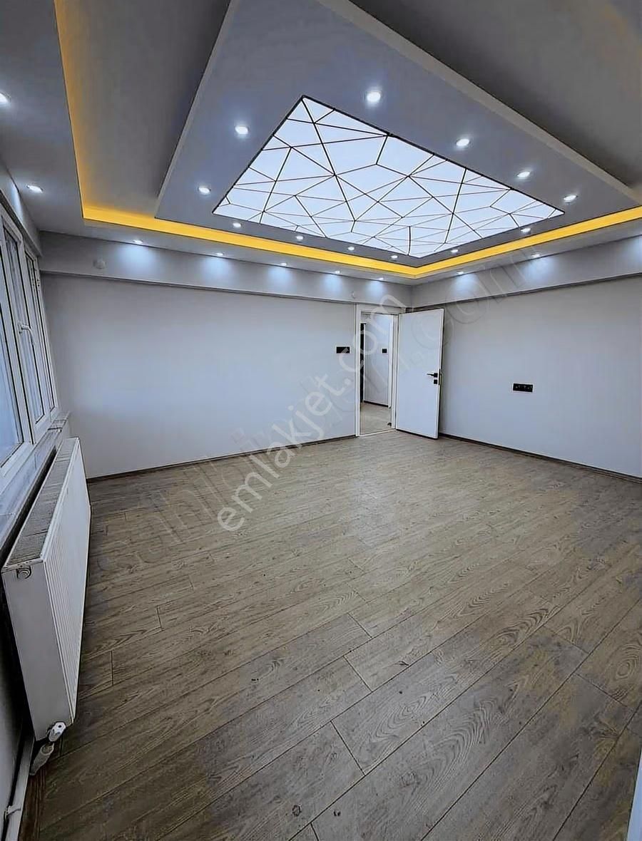 Lotus'tan Park Afyon Karşısında Adan Zye Yenilenmiş Fırsat Daire - Görsel 7