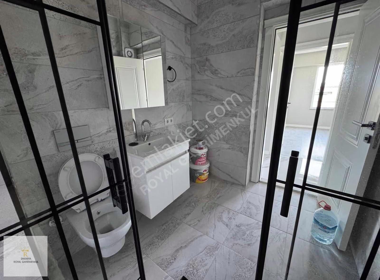 Serdivan Köprübaşı'nda Sıfır Gibi 2+1 Kiralık Lüks Daire - Görsel 17