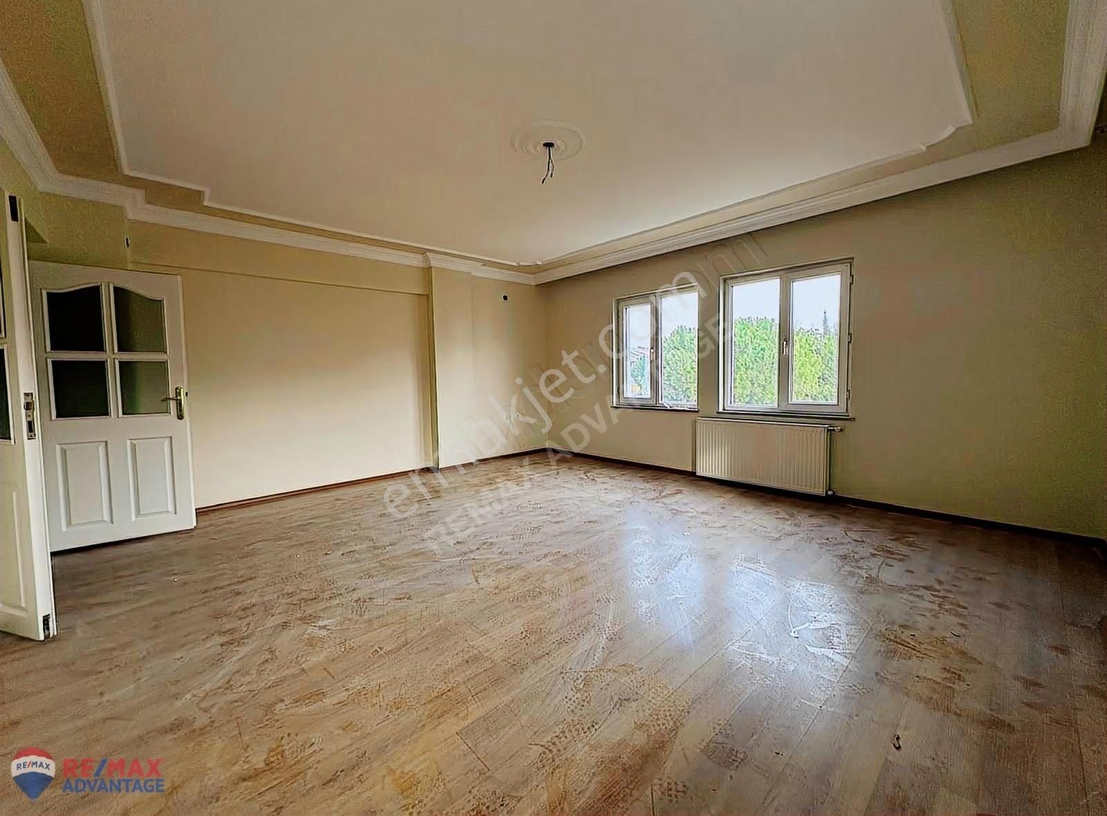 Çamlıca Mh. Cadde Üstünde Mükemmel Konumda Kiralık 3+1 Daire - Görsel 7