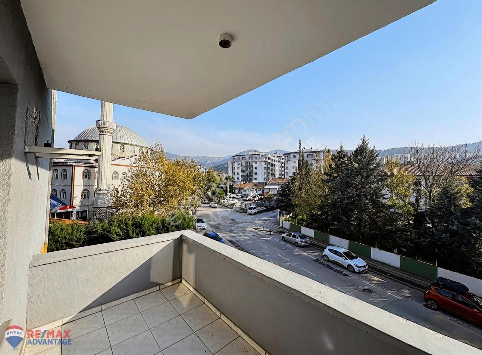 Çamlıca Mh. Cadde Üstünde Mükemmel Konumda Kiralık 3+1 Daire - Görsel 17