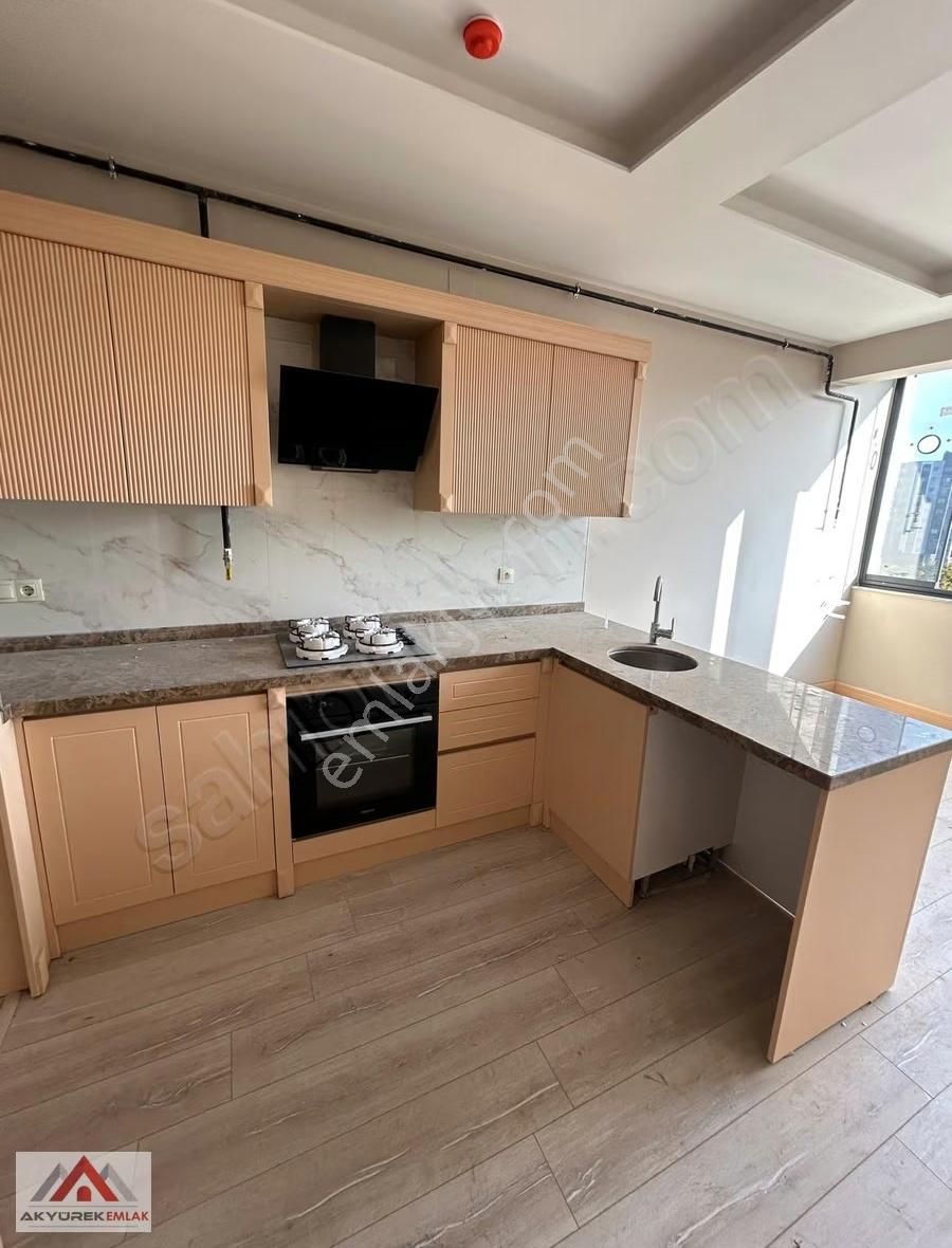 Akyürek'ten Deniz Manzaralı Satılık 1+1 Daire - Görsel 11
