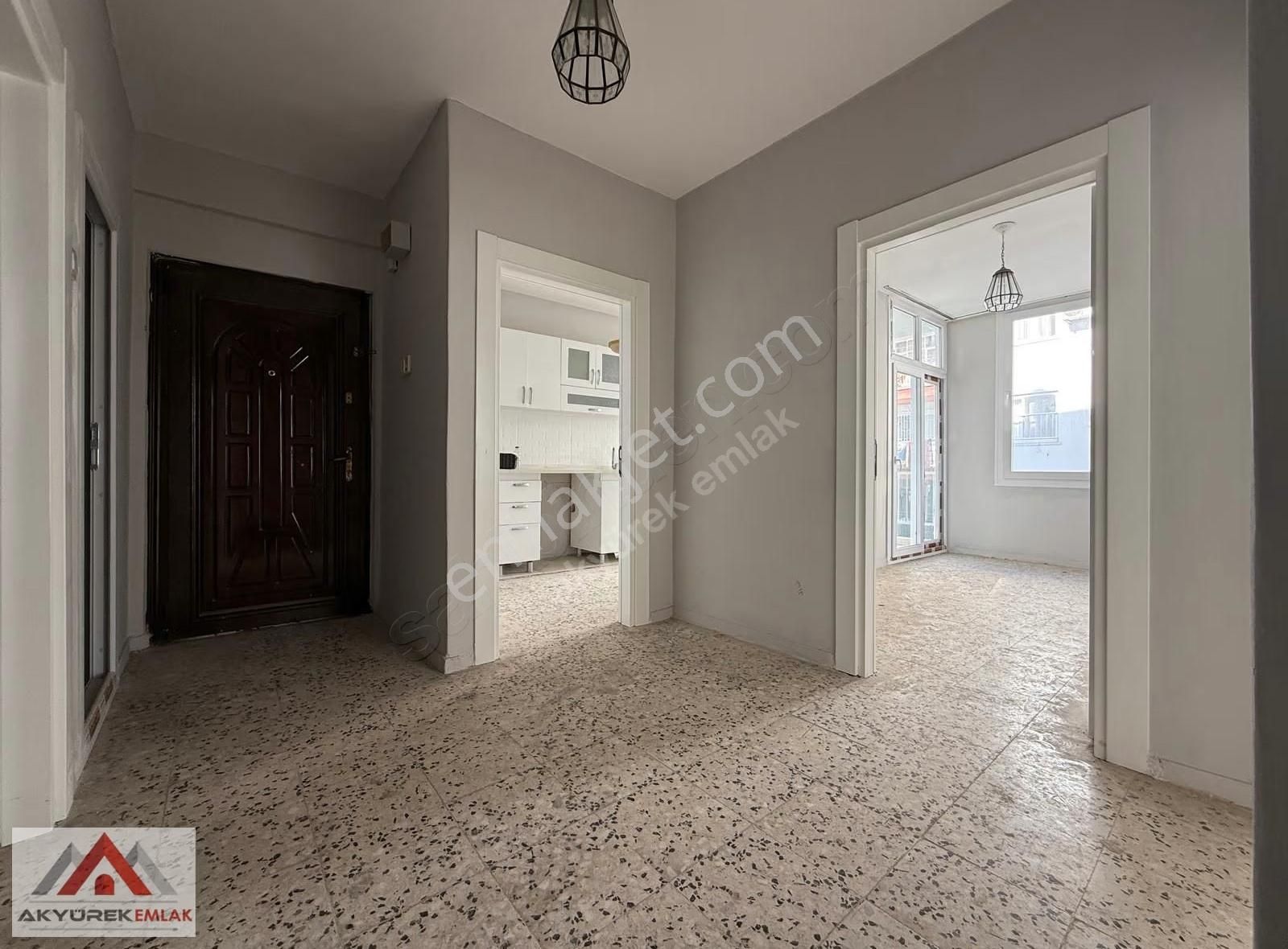 Akyürek'ten Pirireis Mah'de Satılık 3+1 Bağımsız Mutfak