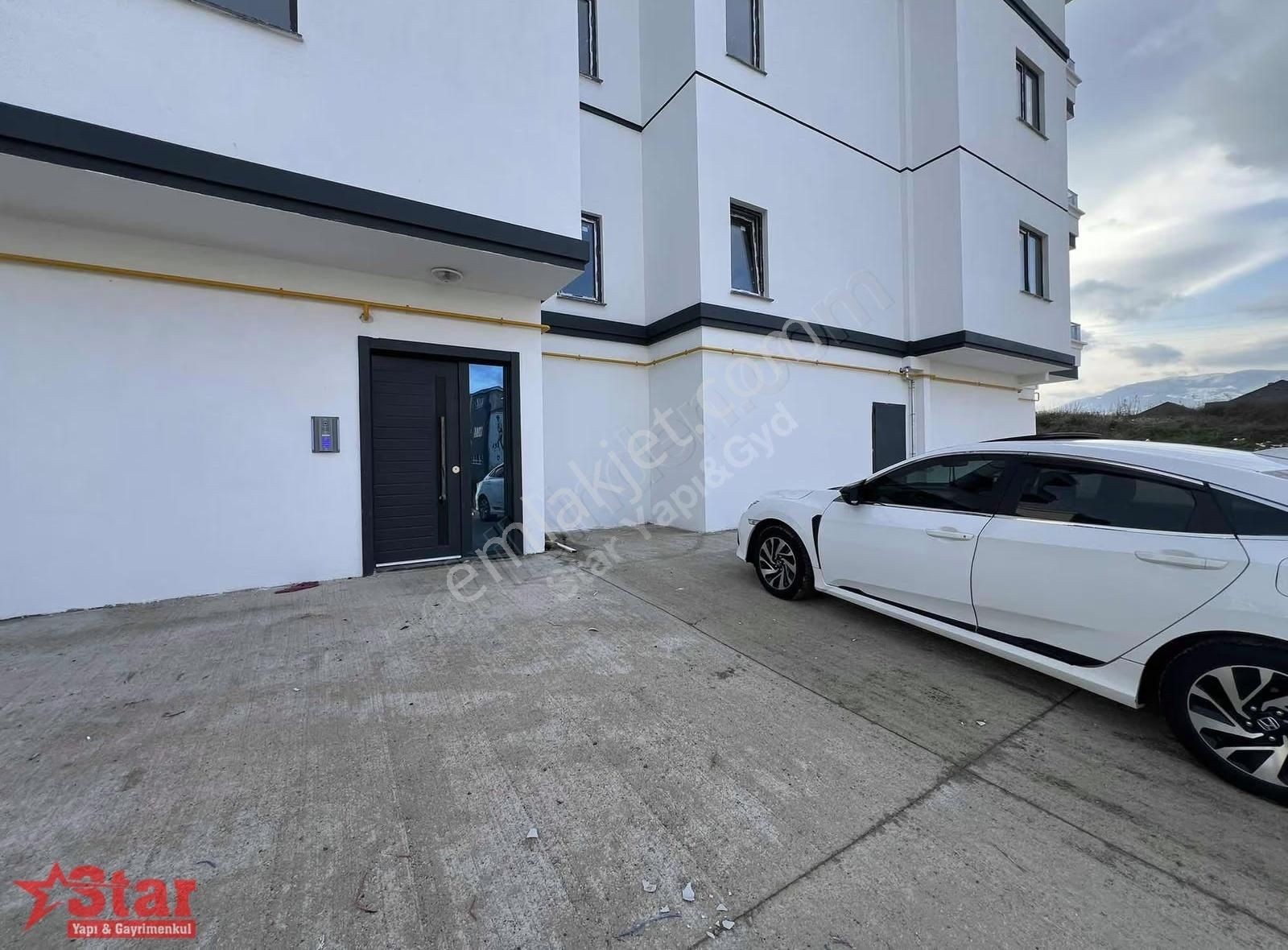 Cadde Cepheli Sıfır İskanlı 2+1 Ayrı Mutfak Manzaralı Daire - Görsel 18