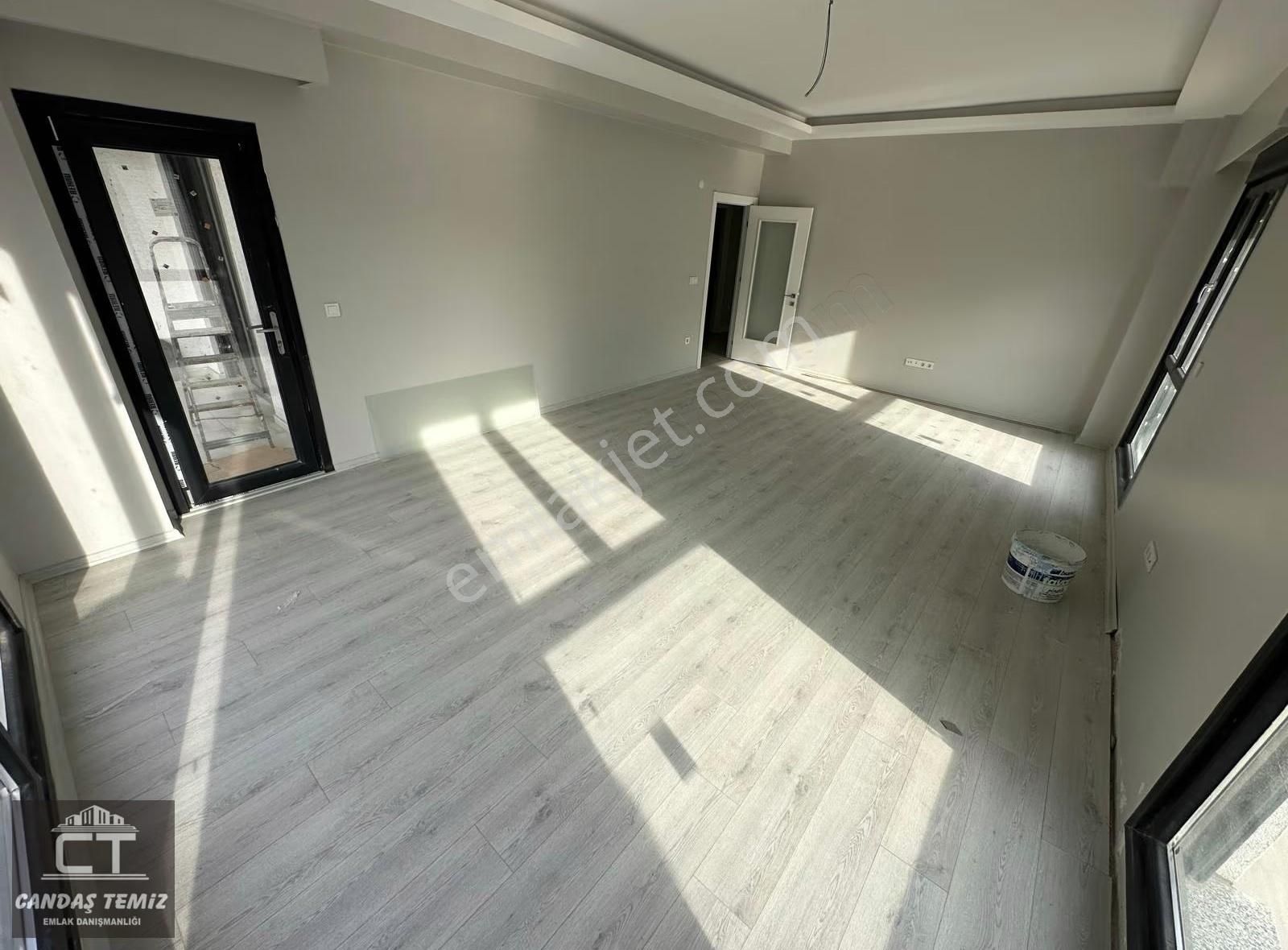 Ct Emlak'tan Atalar'da Satılık3+1sıfır Lüx Daire/e.banyo/teraslı - Görsel 19