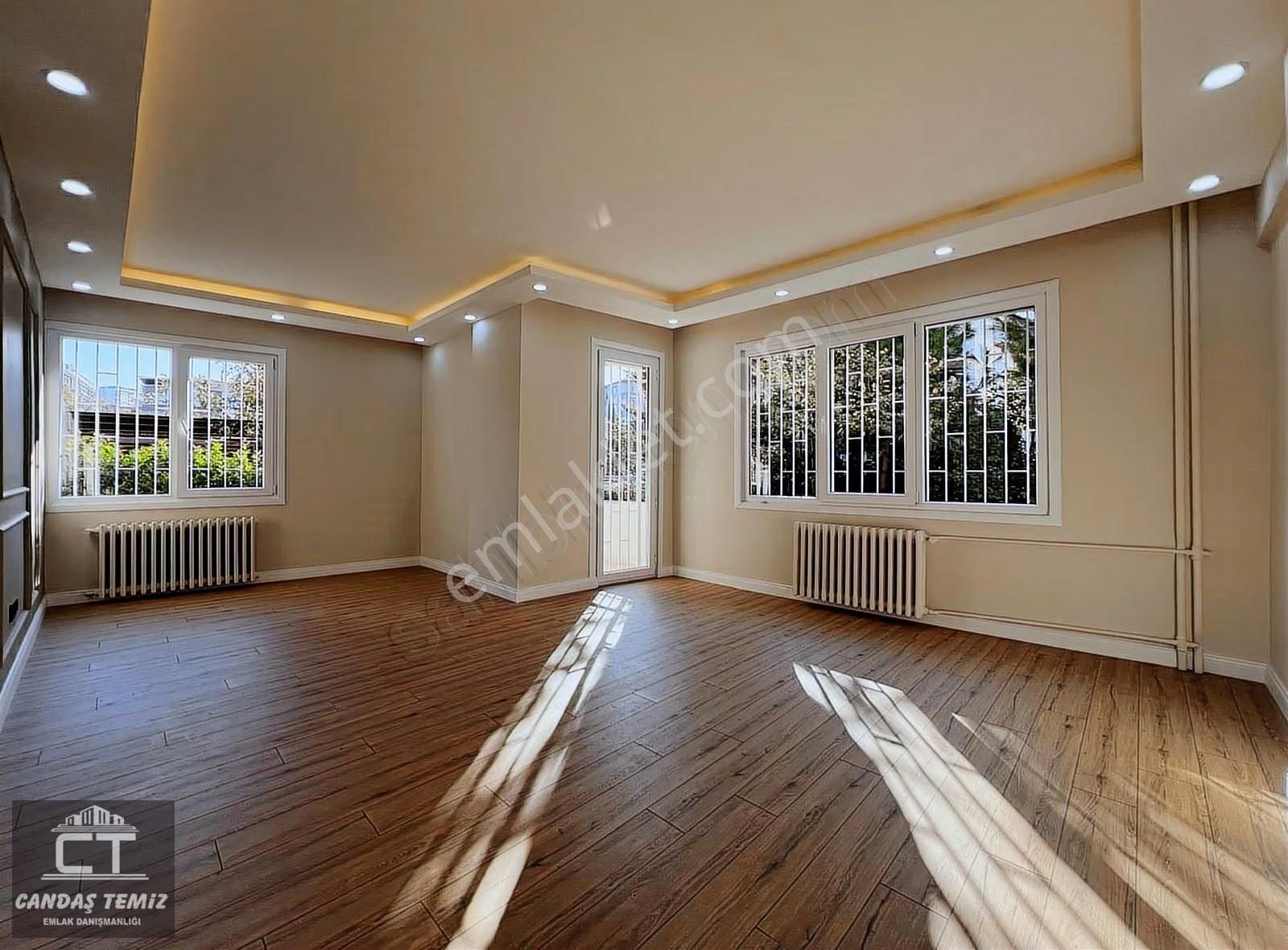 Ct Emlak'tan İdealtepe'de İçi Yenilenmiş Geniş Y.giriş 3+1 Daire