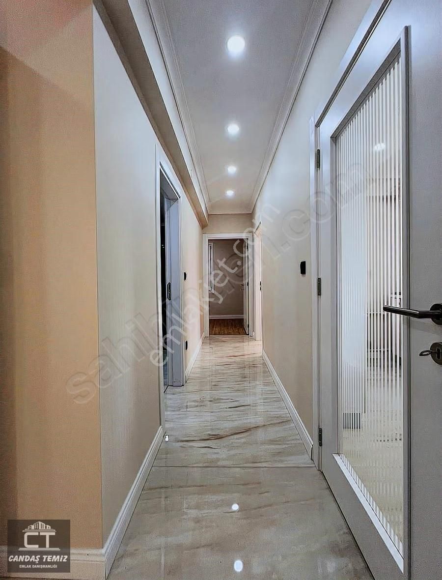 Ct Emlak'tan İdealtepe'de İçi Yenilenmiş Geniş Y.giriş 3+1 Daire - Görsel 31