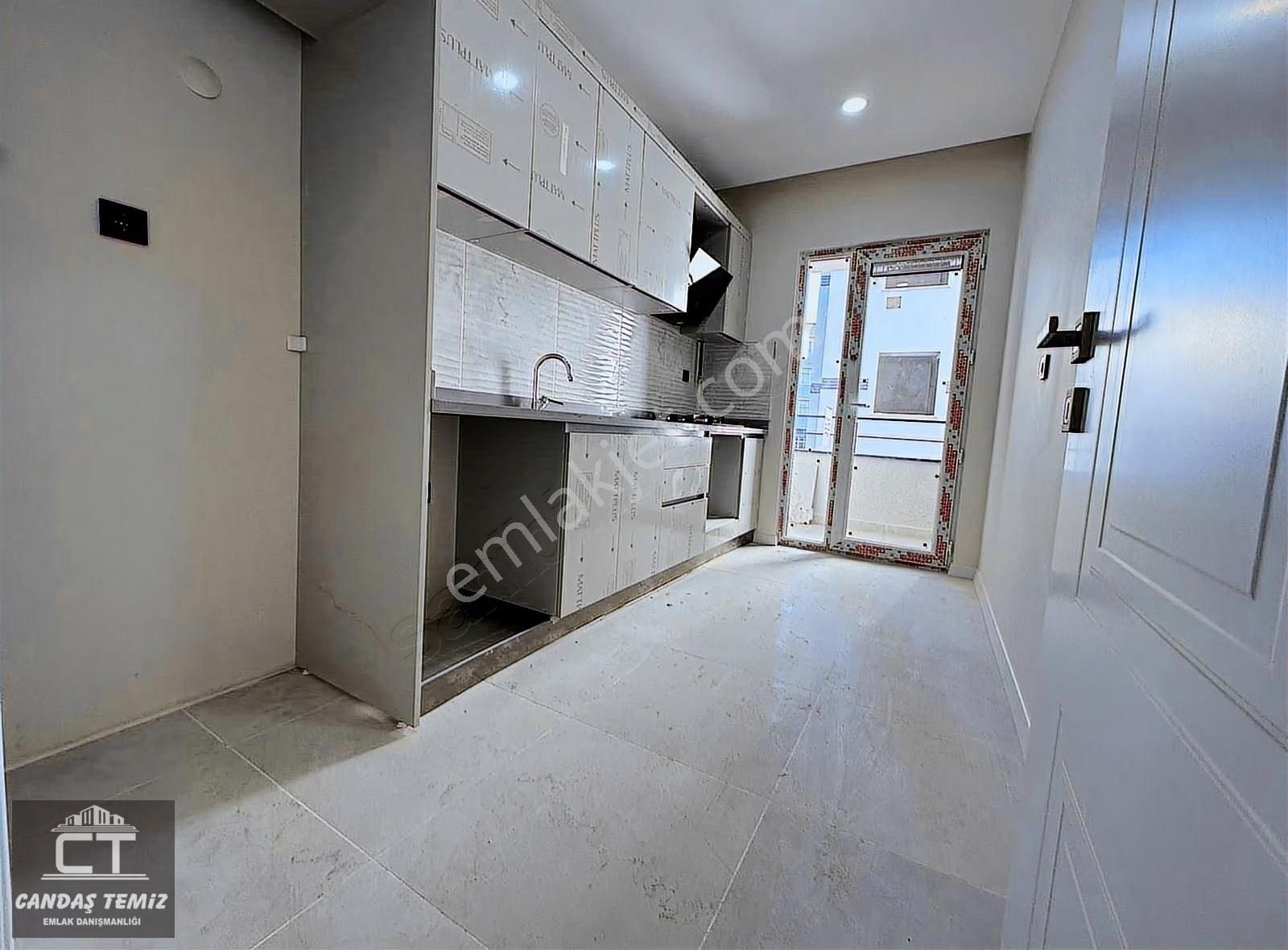 Ct Emlak'tan Karlıktepe'de K.otoparklı 70m2 Net Satılık(2+1) - Görsel 7