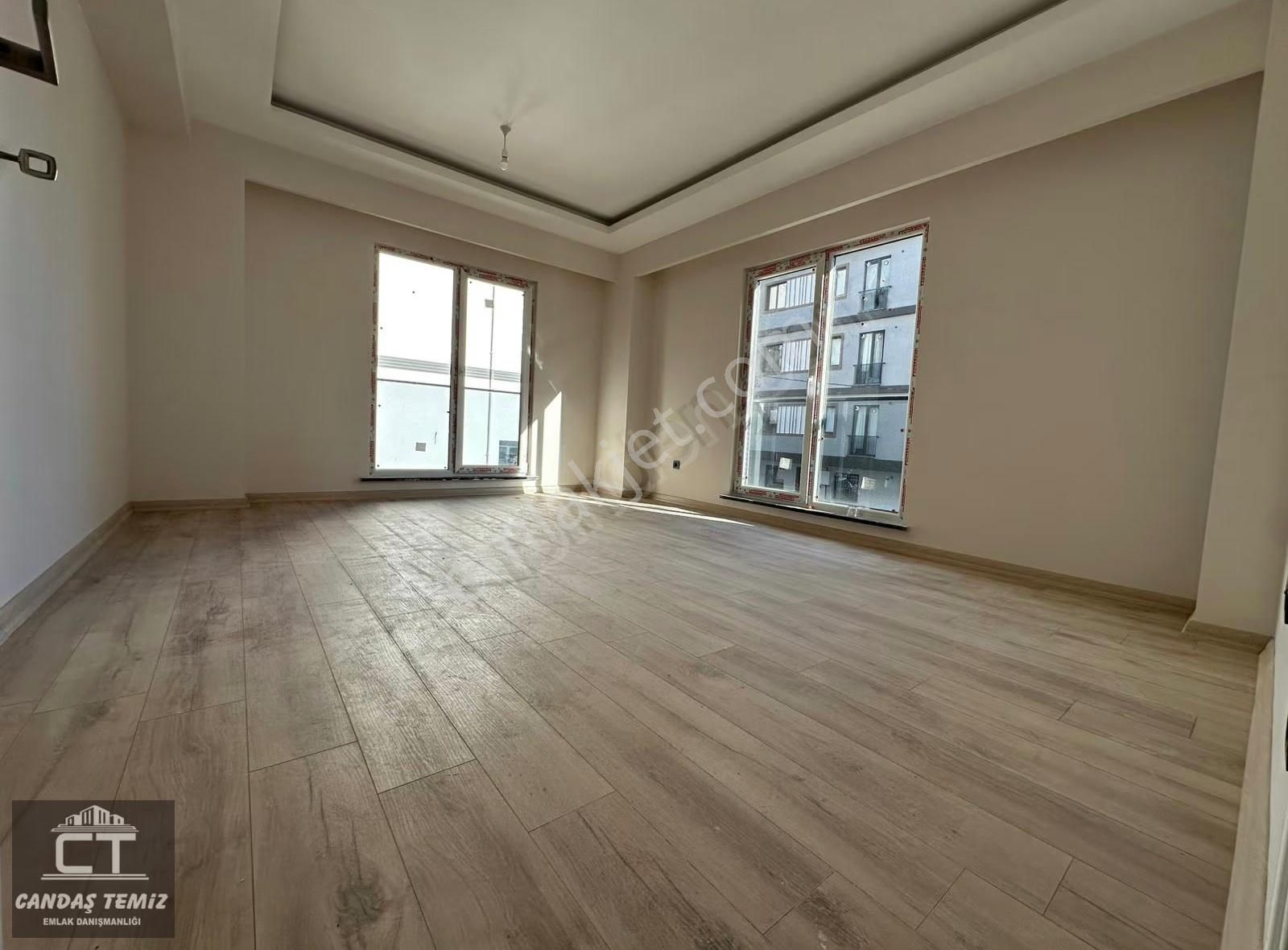 Ct Emlak'tan Karlıktepe'de K.otoparklı 70m2 Net Satılık(2+1) - Görsel 28