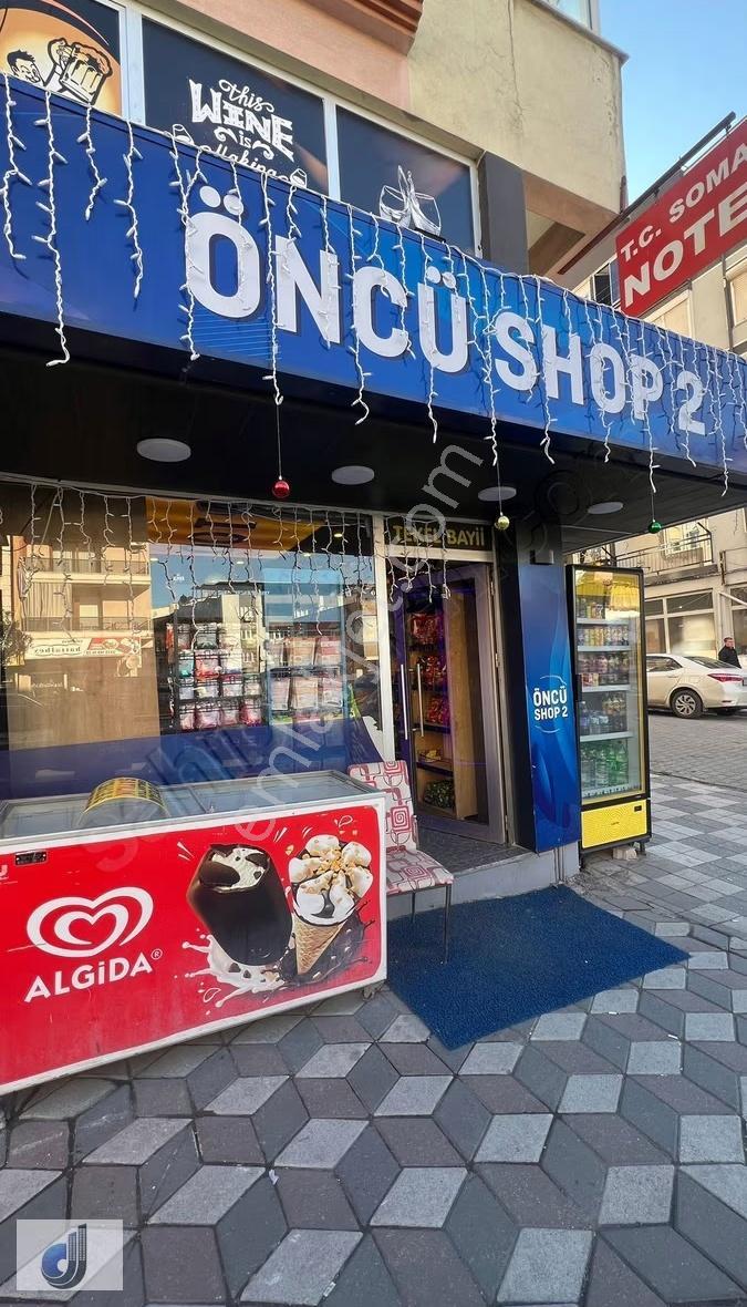 Eski Asmalı Kahve Karşısı Cadde Üzeri Satılık Köşe Dükkan - Görsel 5