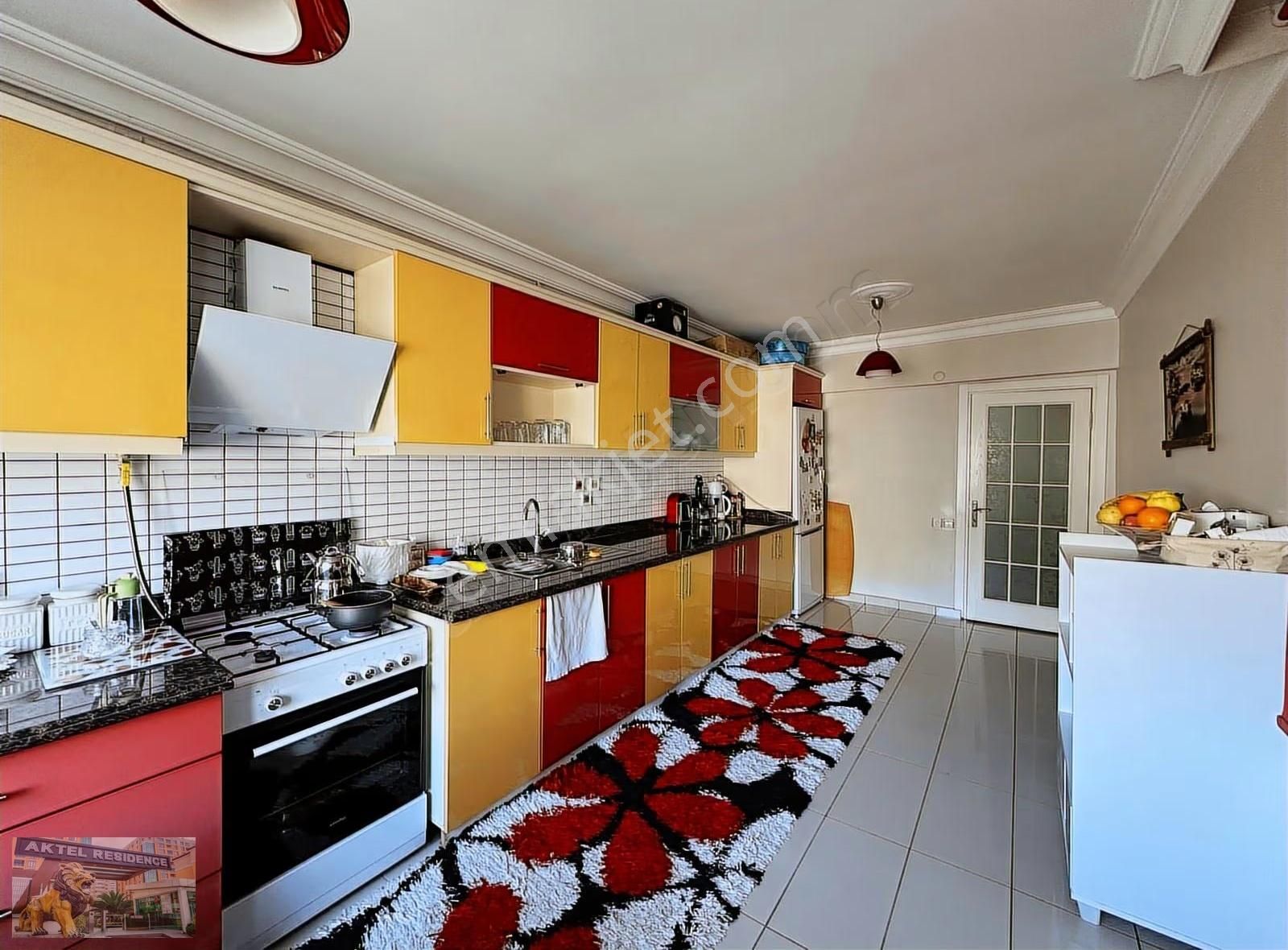 Beylikdüzü Beykent Umut Sitesinde 3+1 Satılık Geniş Daire - Görsel 14