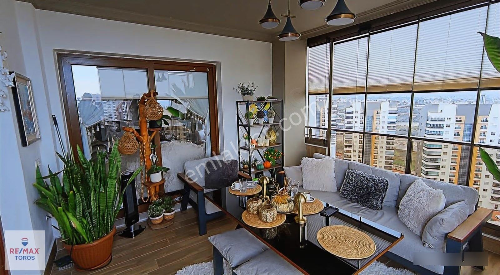 Remax Toros'tan Mezitli'de Muhteşem Konumda Satılık 4+1 Daire - Görsel 26