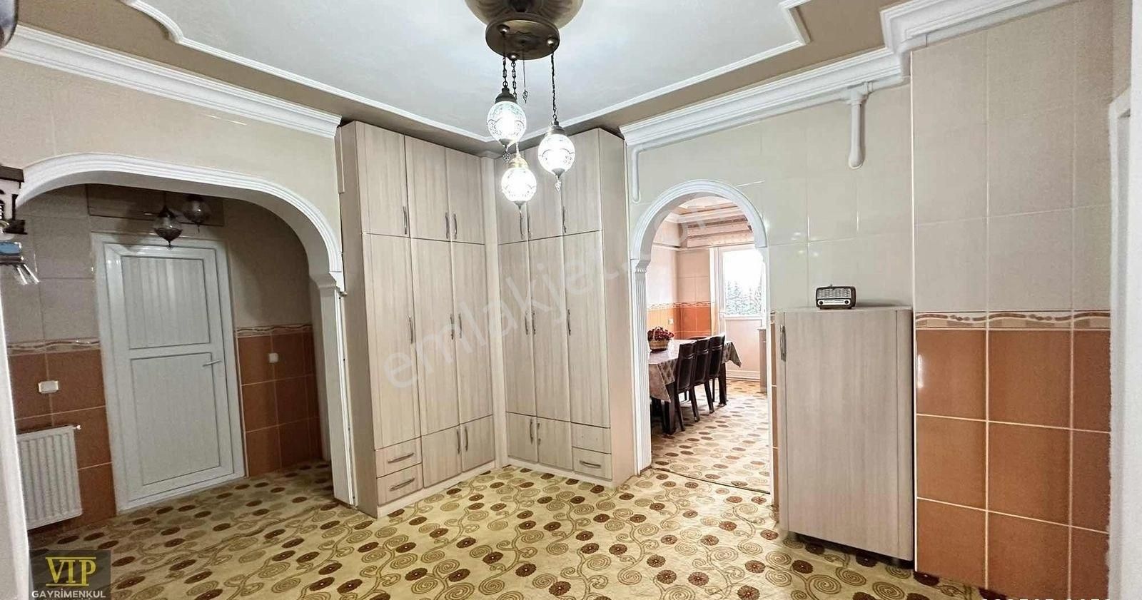 Vip Gayrimenkul'den Müstakil Havasında 4+1 Ultra Geniş Daire - Görsel 8