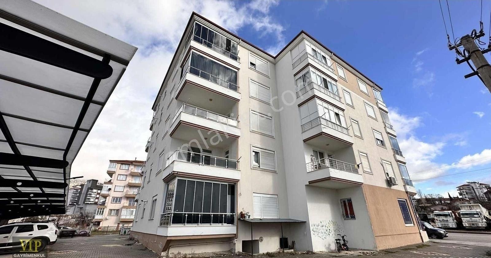 Vip Gayrimenkul'den Dua Yokuşu Altında 1. Kat 3+1 Daire - Görsel 13