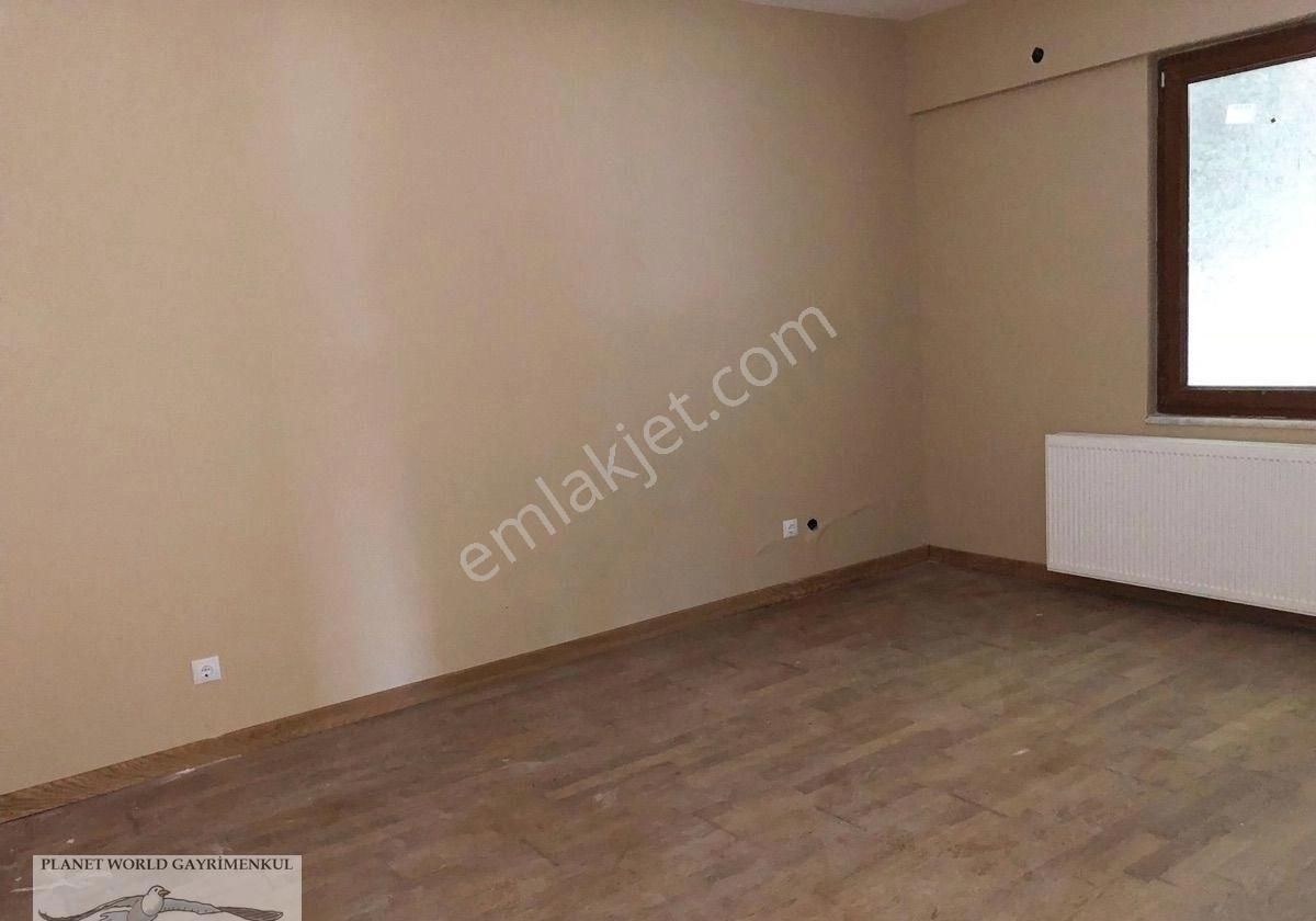 Planet’ten Deniz Manzaralı 2009 Yapımı Bahçeli Ara Kat Daire - Görsel 17