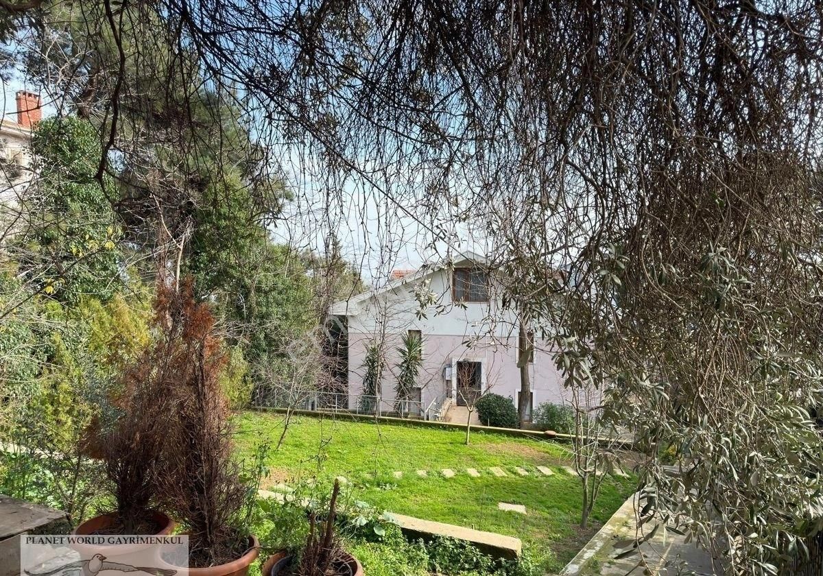 Planet’ten Deniz Manzaralı 2009 Yapımı Bahçeli Ara Kat Daire