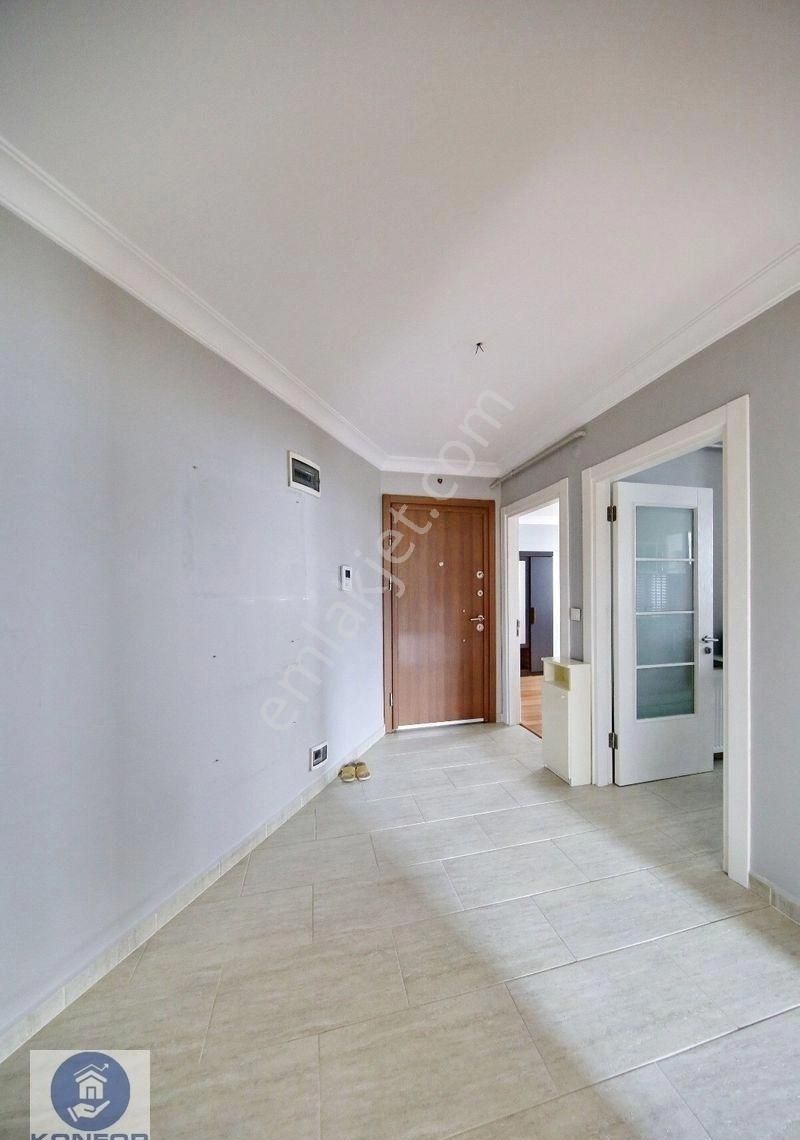 █ Konfor █ Küçükyalı Metroda,3. Katta, Balkonlu, 11 Yaşında 2+1 - Görsel 8