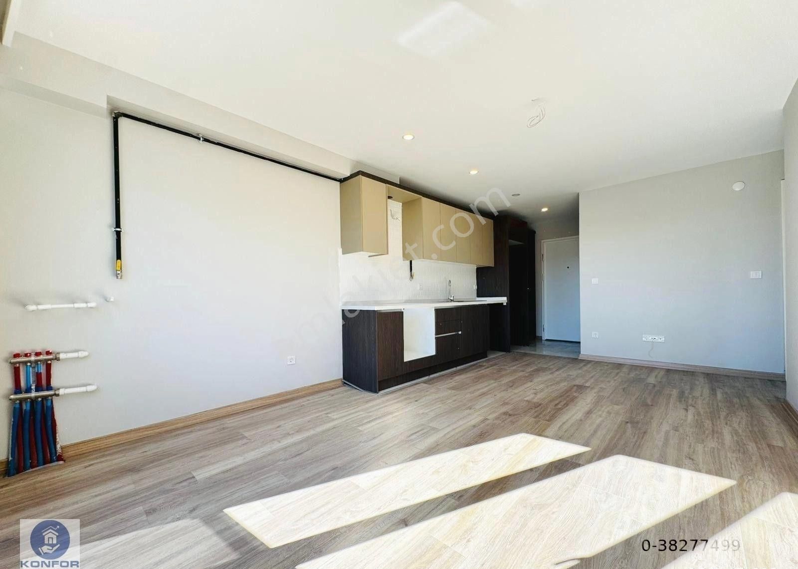 █ Konfor █ Küçükyalı'da Komple Ön Cephe 2.kat Balkonlu Sıfır 2+1 - Görsel 8