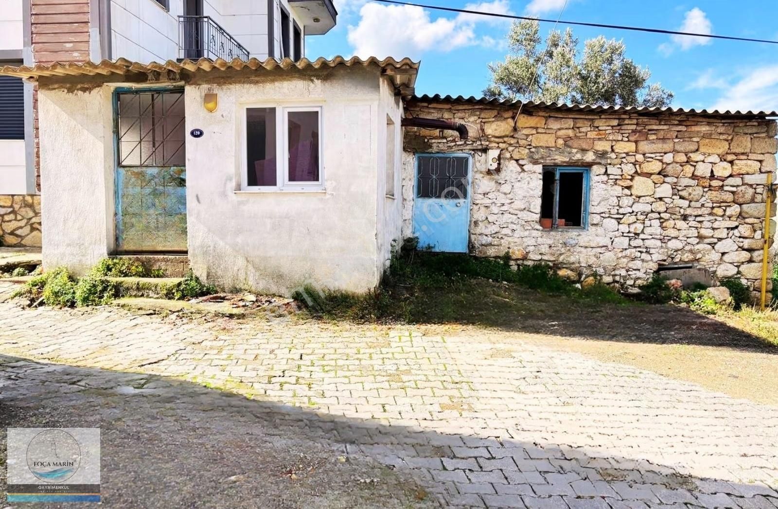 Foça Kozbeyli'de Meydana Yürüme Mesafesiden Taş Köy Evi - Görsel 23