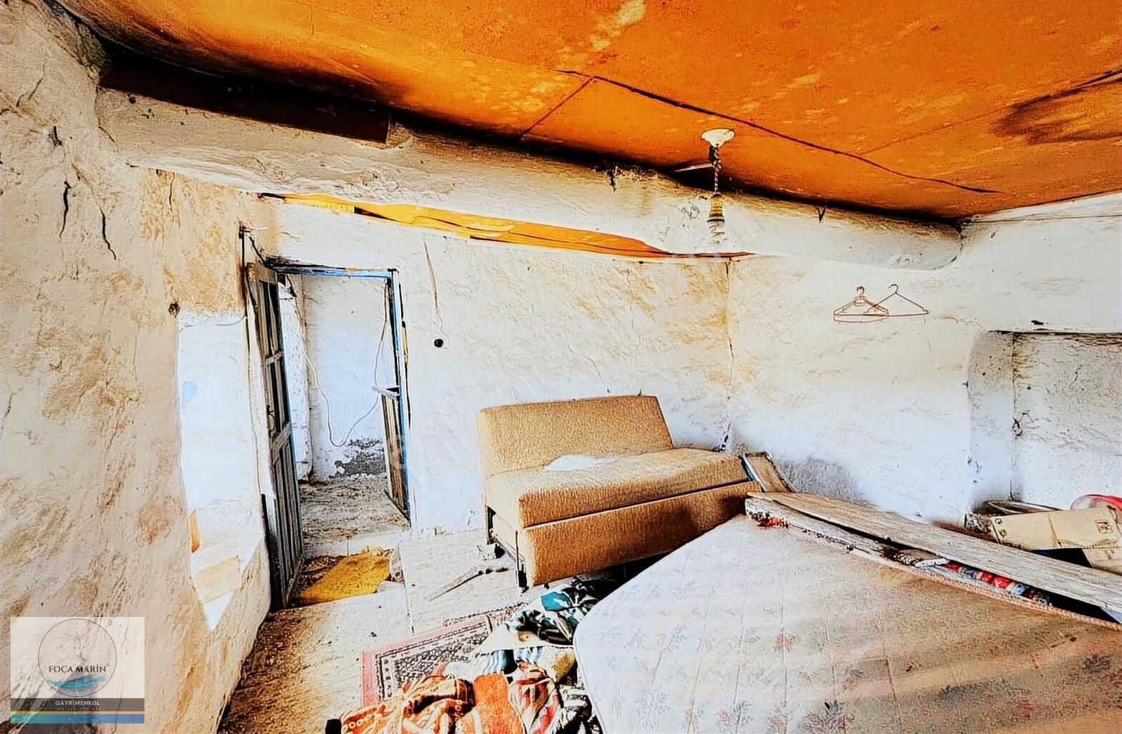 Foça Kozbeyli'de Meydana Yürüme Mesafesiden Taş Köy Evi - Görsel 10