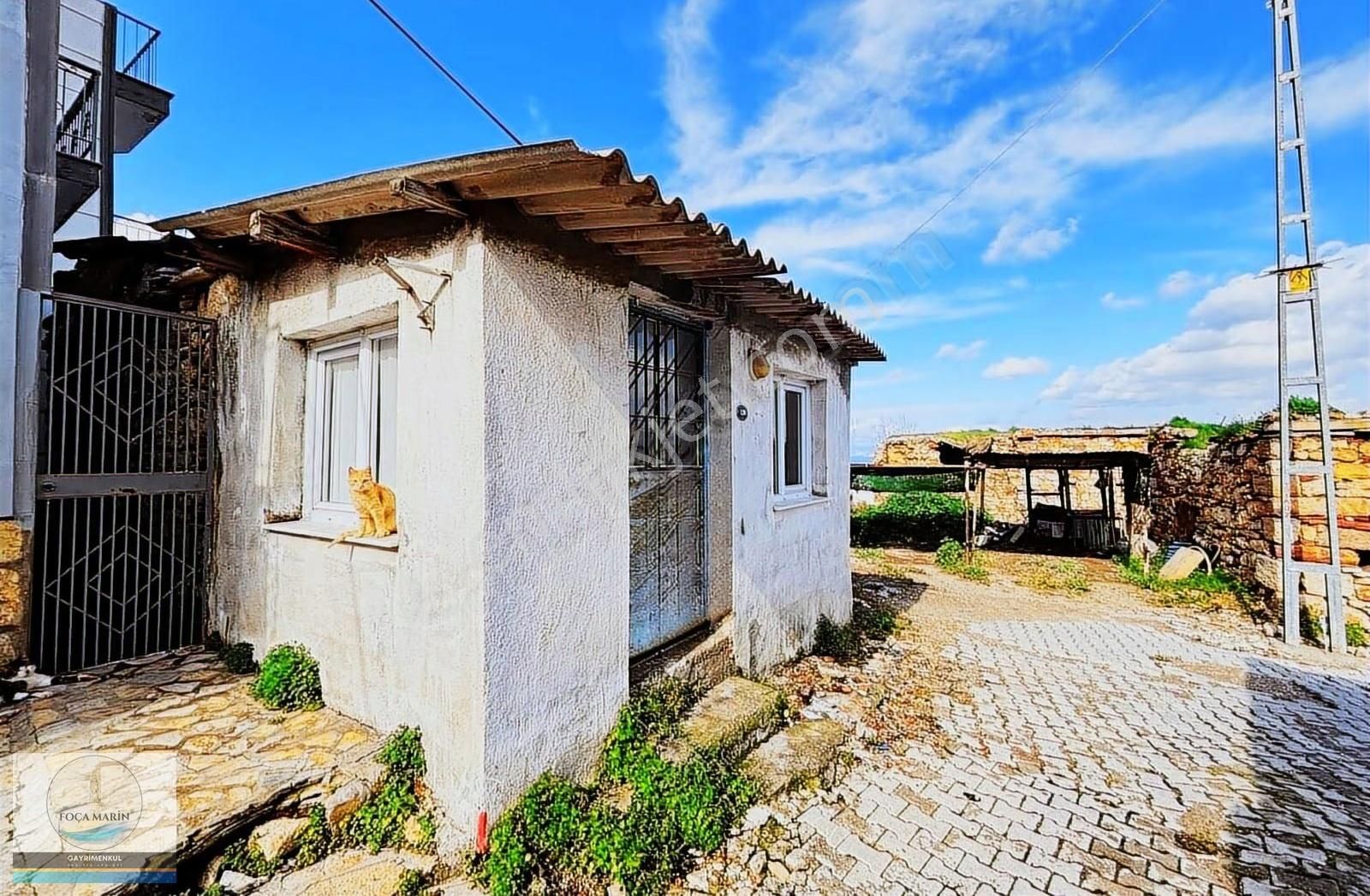Foça Kozbeyli'de Meydana Yürüme Mesafesiden Taş Köy Evi - Görsel 2