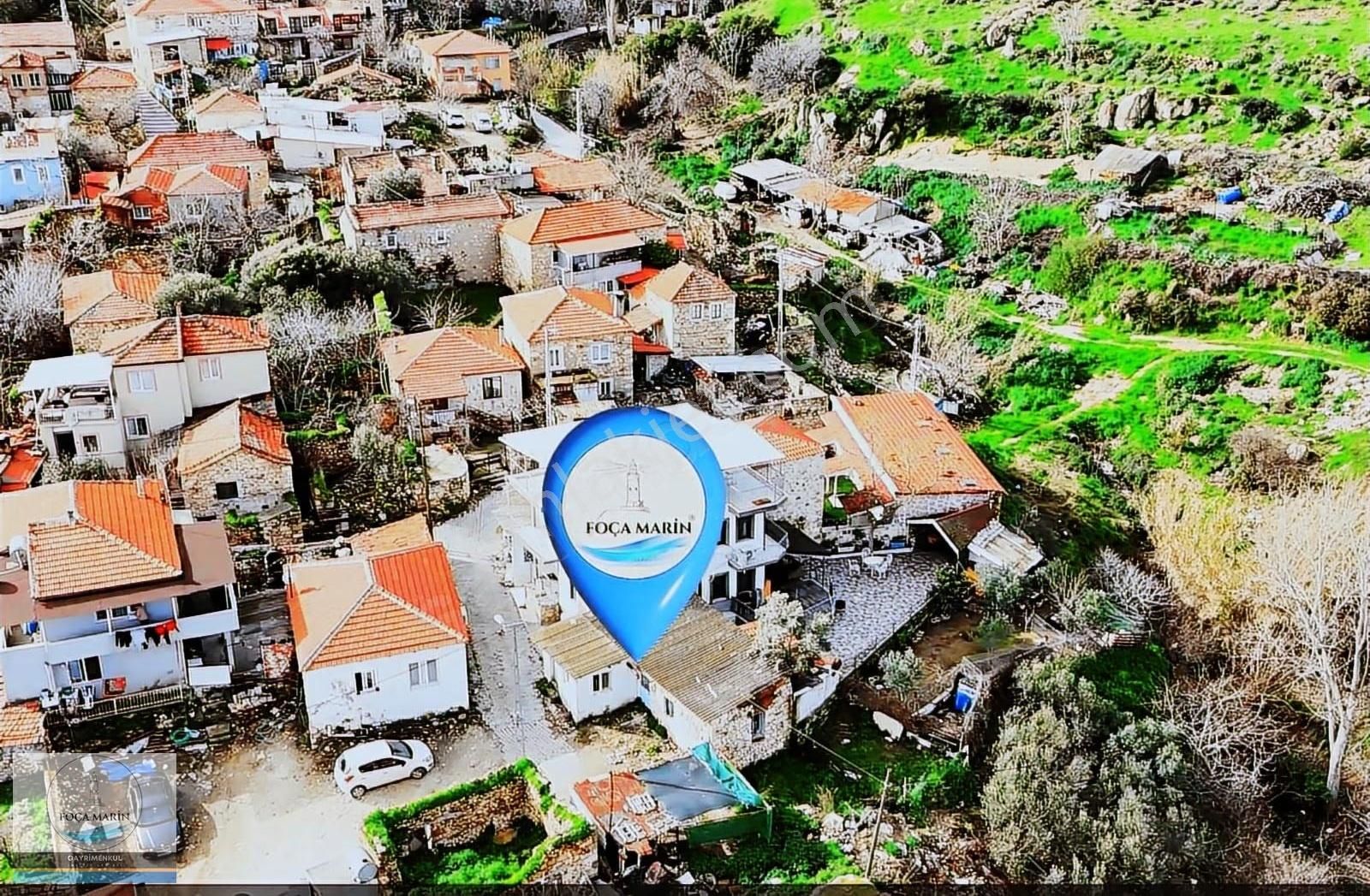 Foça Kozbeyli'de Meydana Yürüme Mesafesiden Taş Köy Evi - Görsel 13