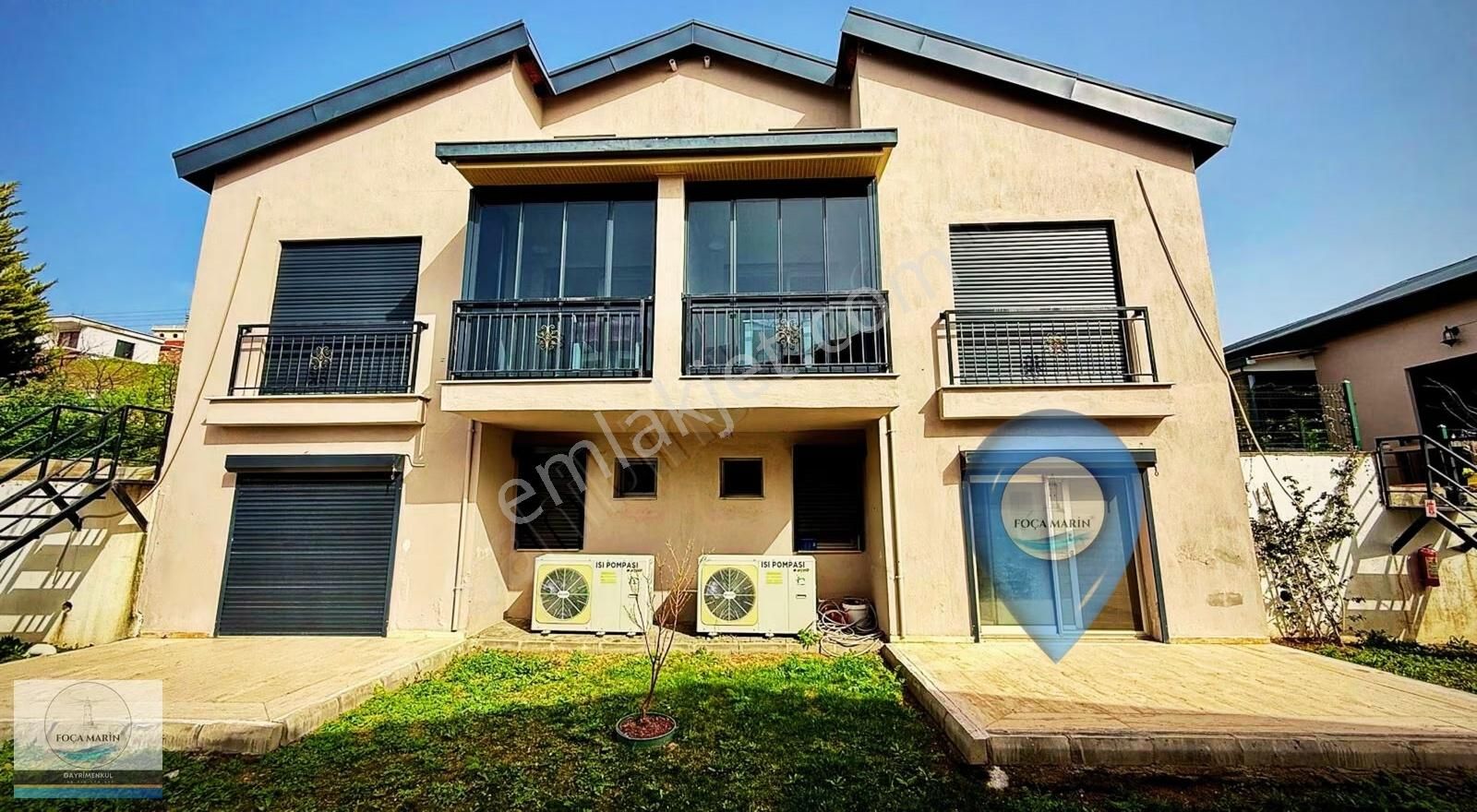 Foçaköy'de Butik Site İçinde Ortak Havuzlu 3+2 Loft Villa