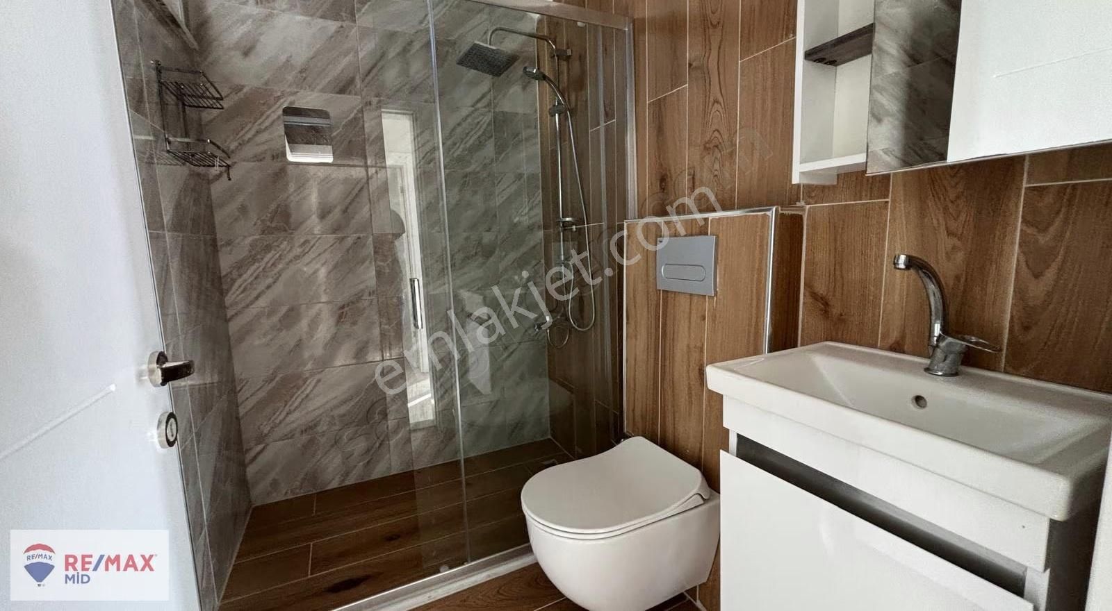 Remax Mıd'den Erdek Sahıl Mah. Lüks Site İçinde Havuzlu Villa - Görsel 21