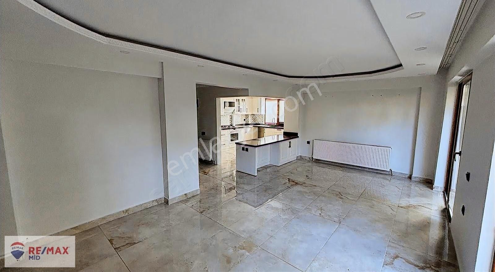 Remax Mıd'den Erdek Sahıl Mah. Lüks Site İçinde Havuzlu Villa - Görsel 18