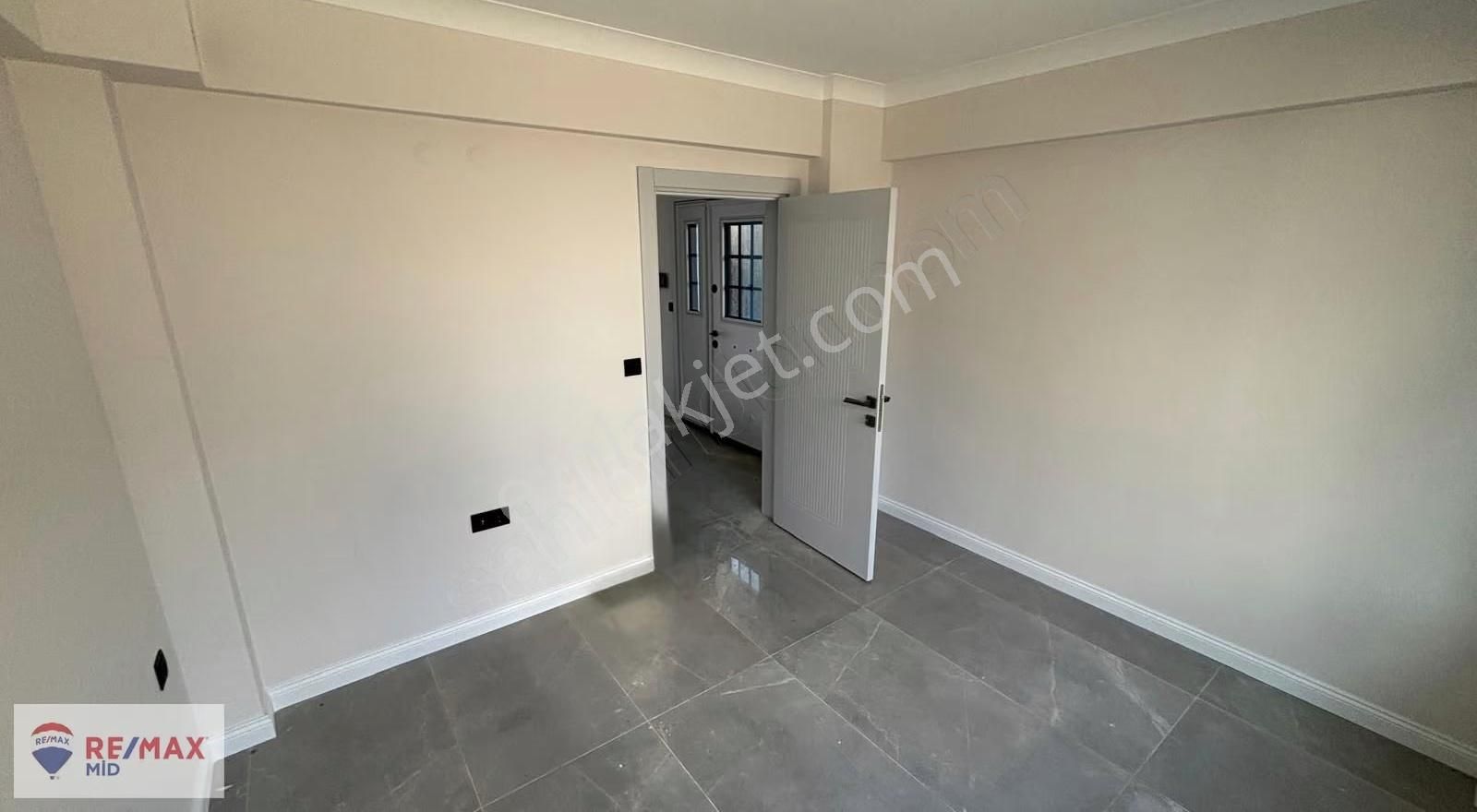 Remax Mıd Erdek Sahil Mah Lüks Havuzlu Villa - Görsel 27