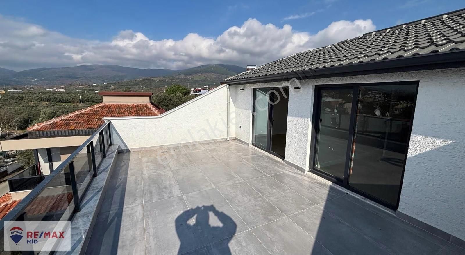 Remax Mıd Erdek Sahil Mah Lüks Havuzlu Villa - Görsel 19