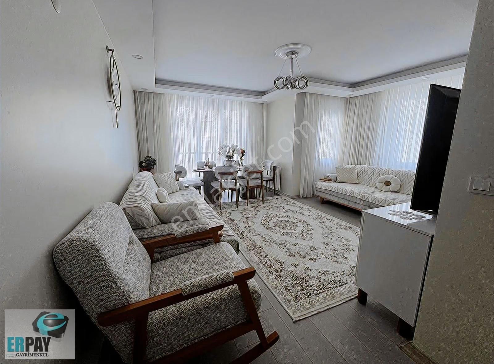 Sultan Gazi 75. Yıl'da 2+1, 100m², Asansörlü Daire