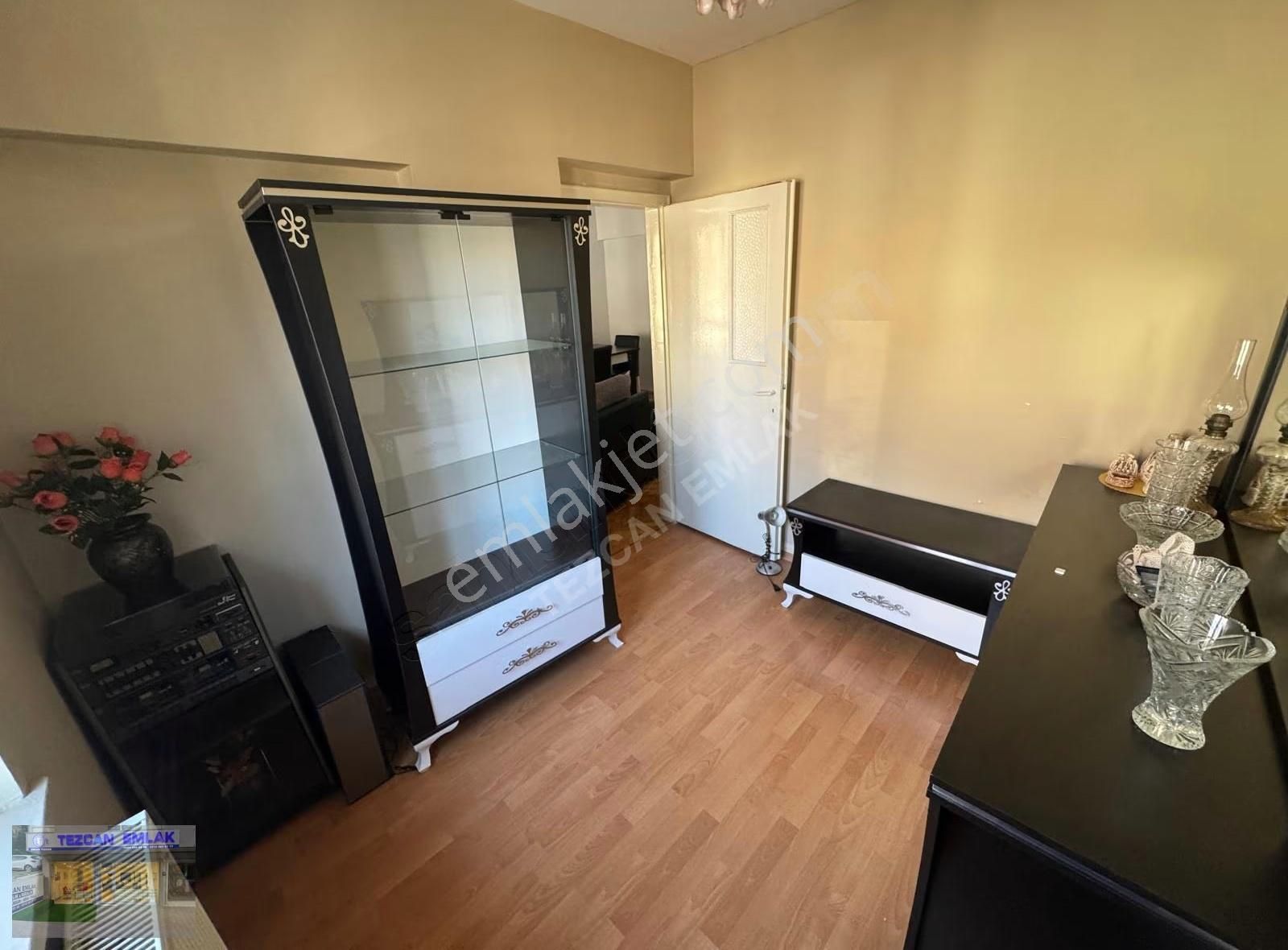 Kuyubaşı Metroya 3.dk Mesafede 3+1 Eşyalı Ön Cephe - Görsel 22