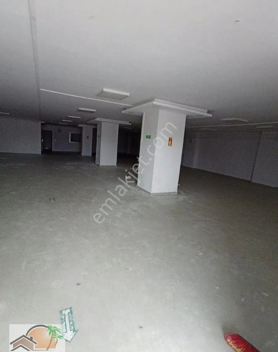 Küçükyalı Hilltown Komşu E5 Yan Yolda 300m2 Giriş Kat İşyeri - Görsel 4