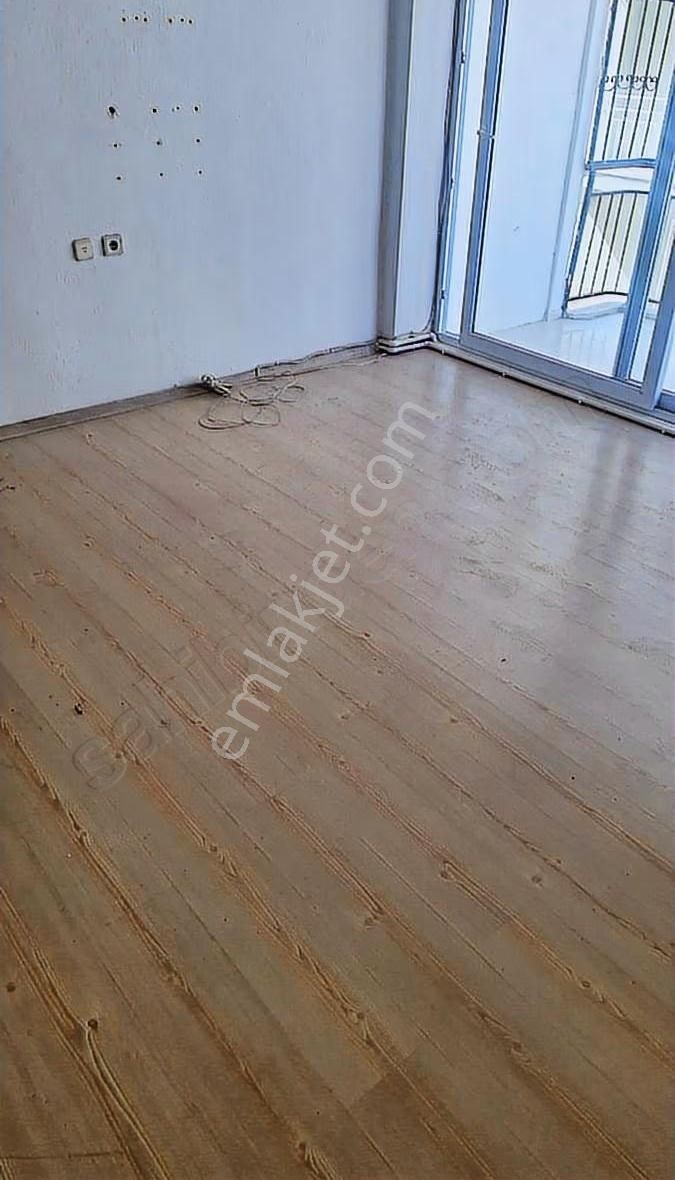 Buca Fırat Da Arakat Dogalgazlı Daire - Görsel 4