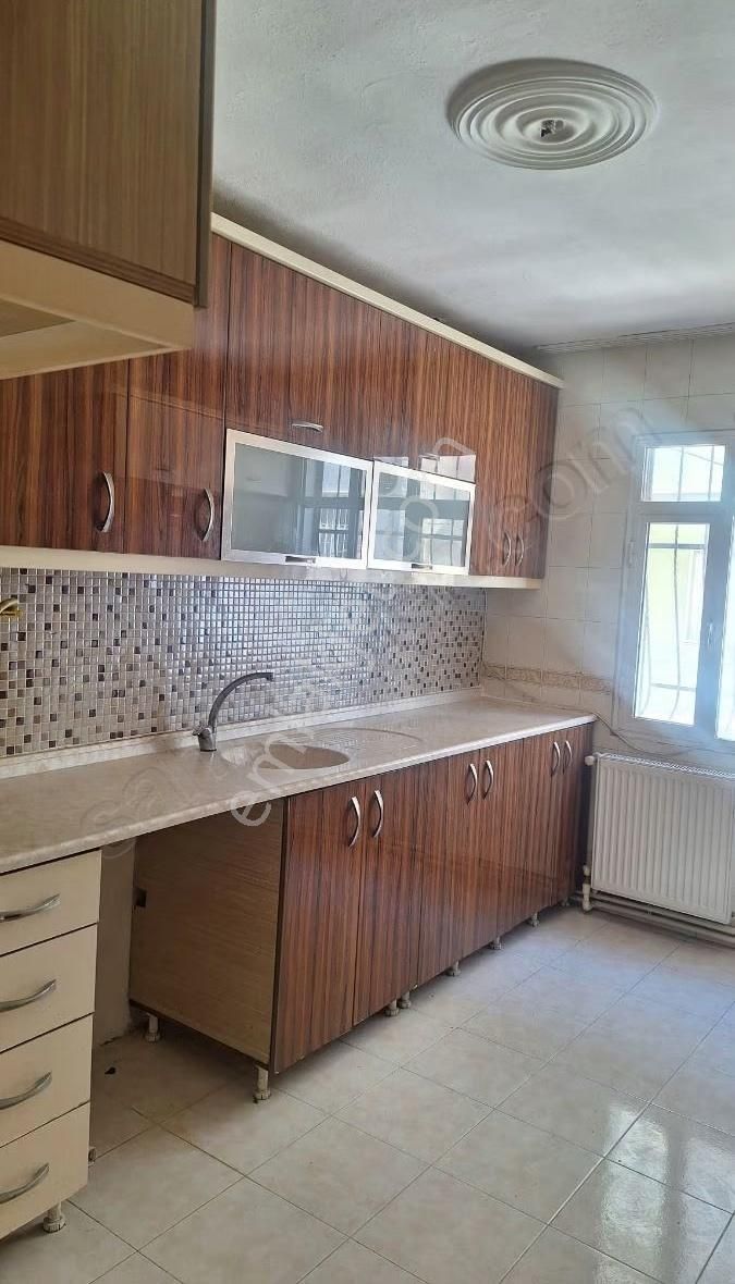 Buca Fırat Da Arakat Dogalgazlı Daire