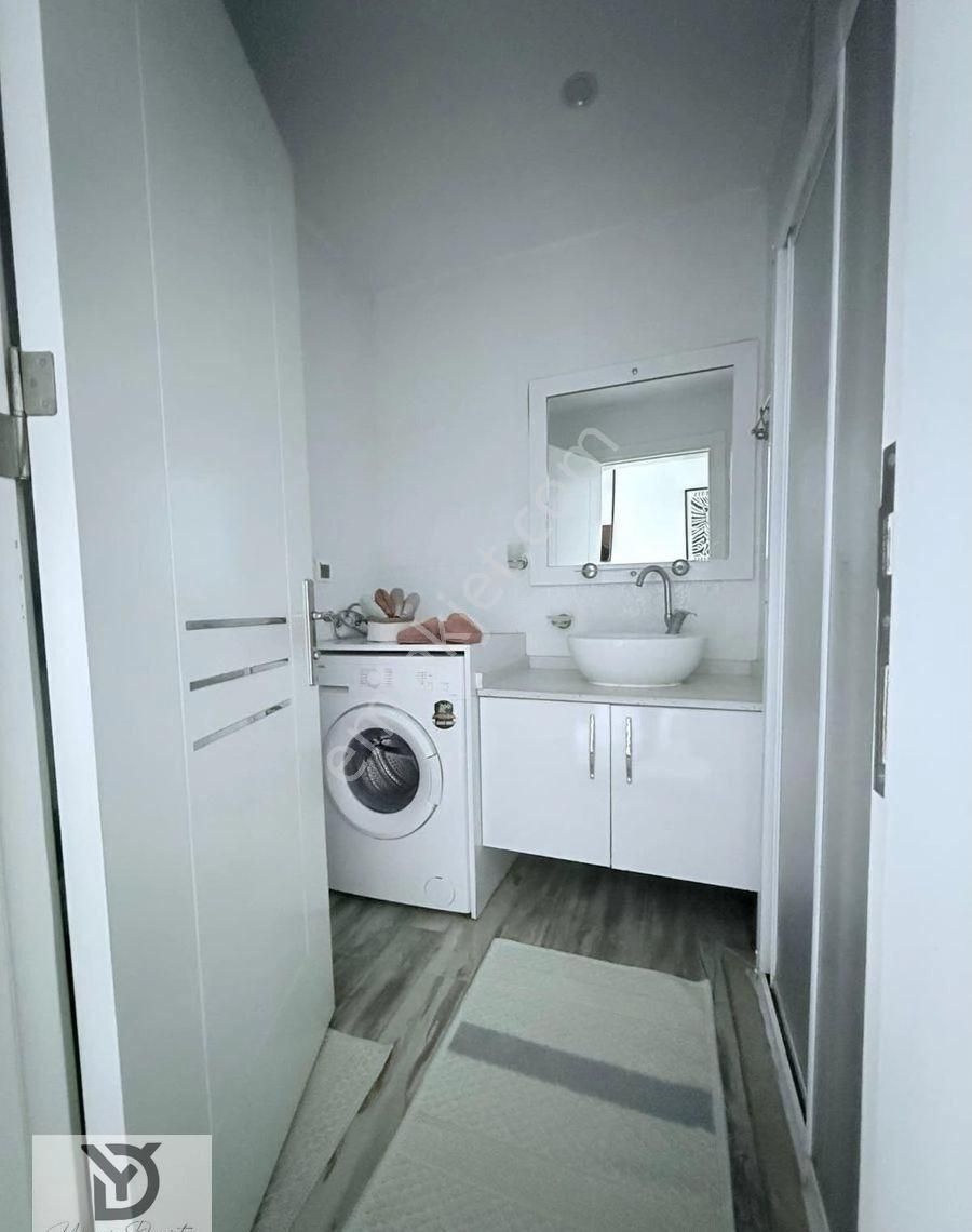 İstiklal Mahallesınde Lüx Eşyalı 1+1 Apart - Görsel 14
