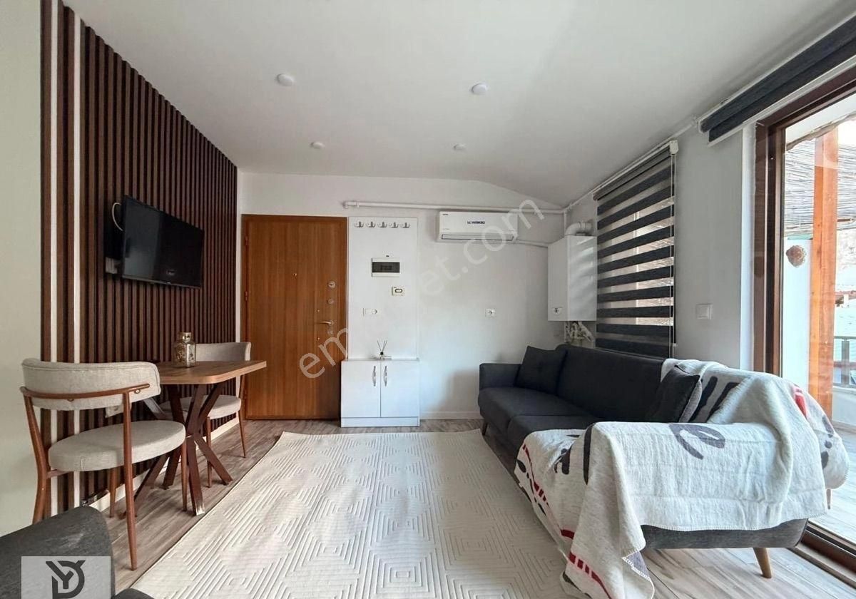 İstiklal Mahallesınde Lüx Eşyalı 1+1 Apart - Görsel 4